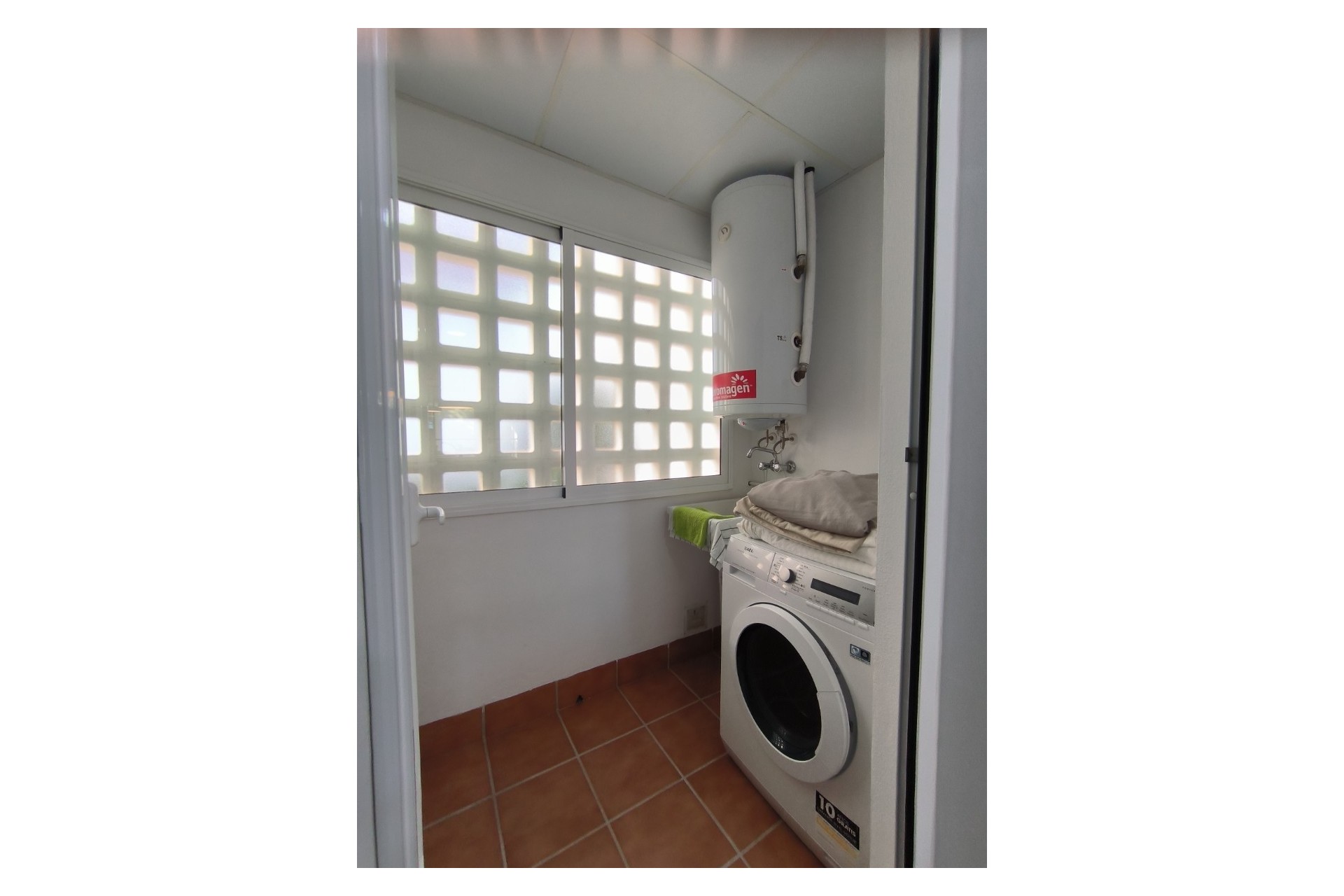 Herverkoop - Appartement / flat -

