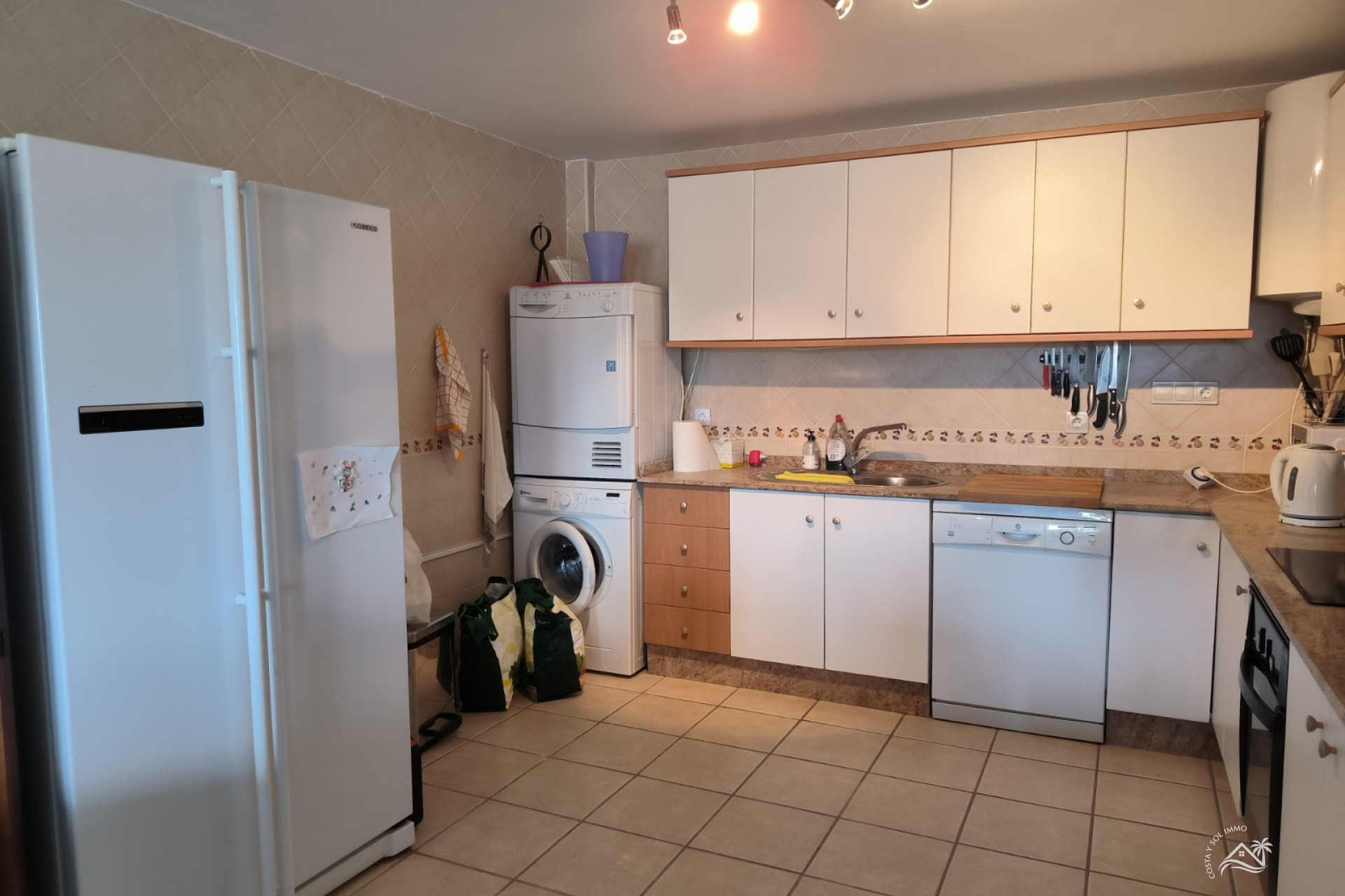 Herverkoop - Appartement / flat -
