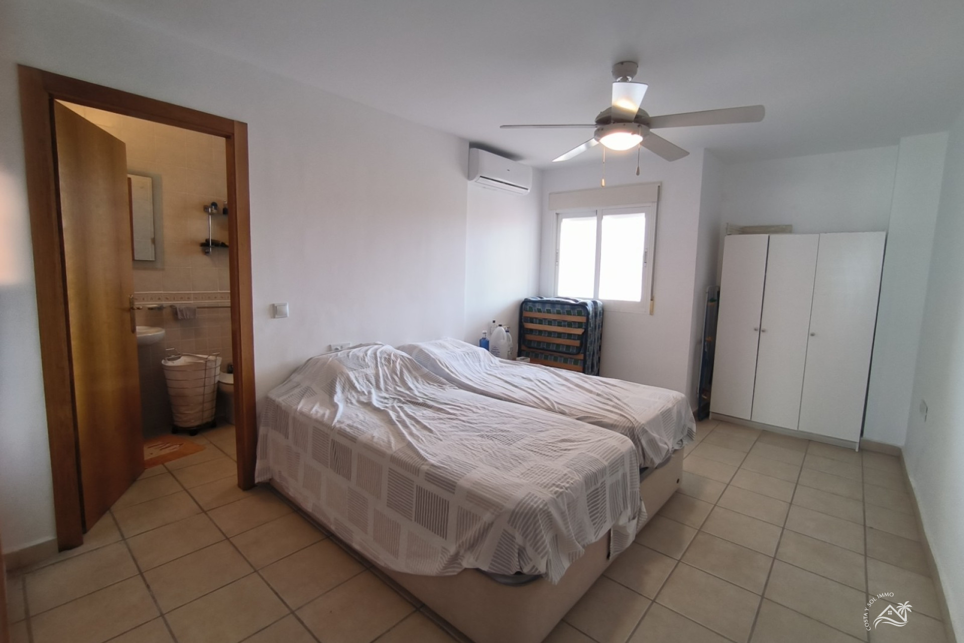 Herverkoop - Appartement / flat -
