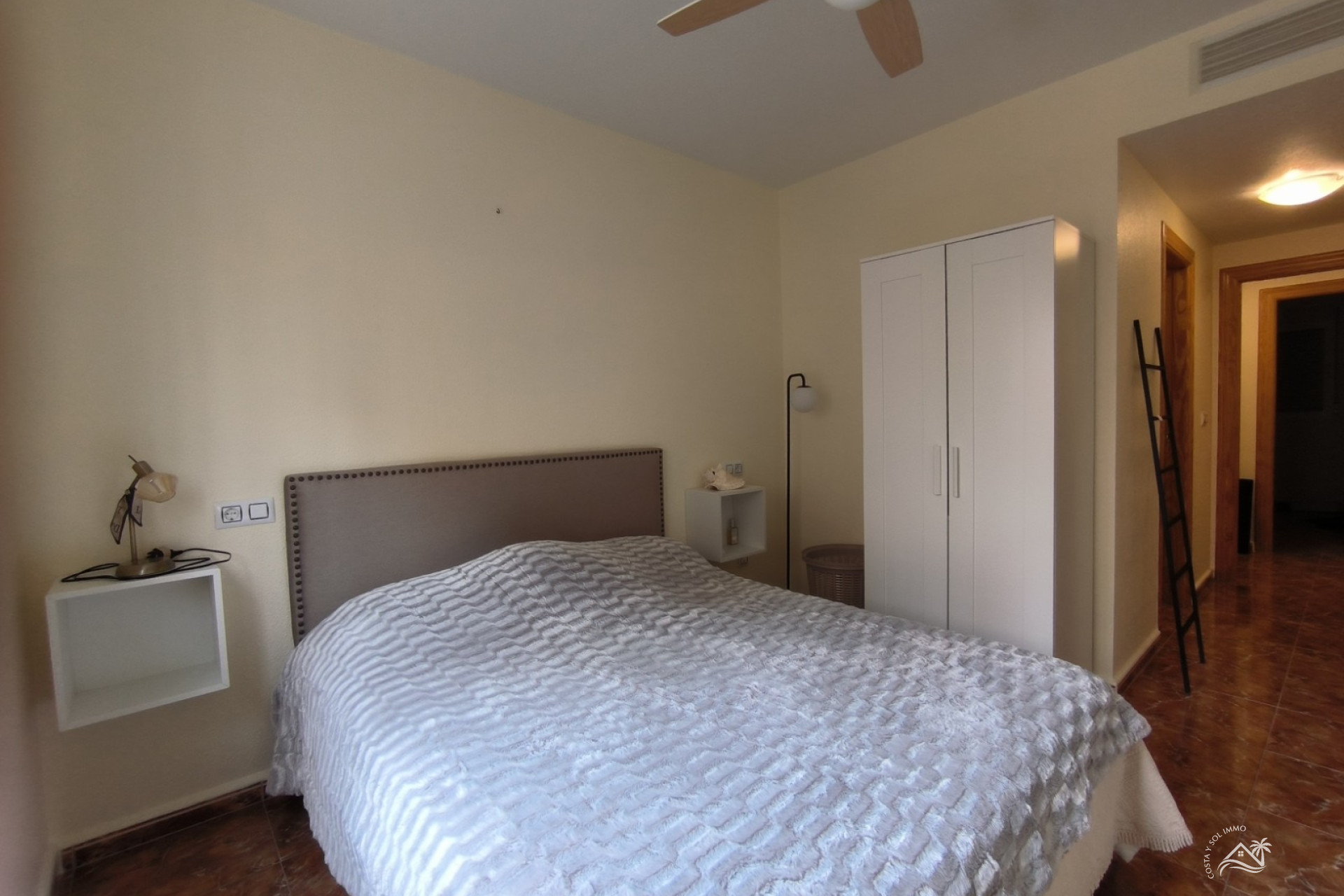 Herverkoop - Appartement / flat -
