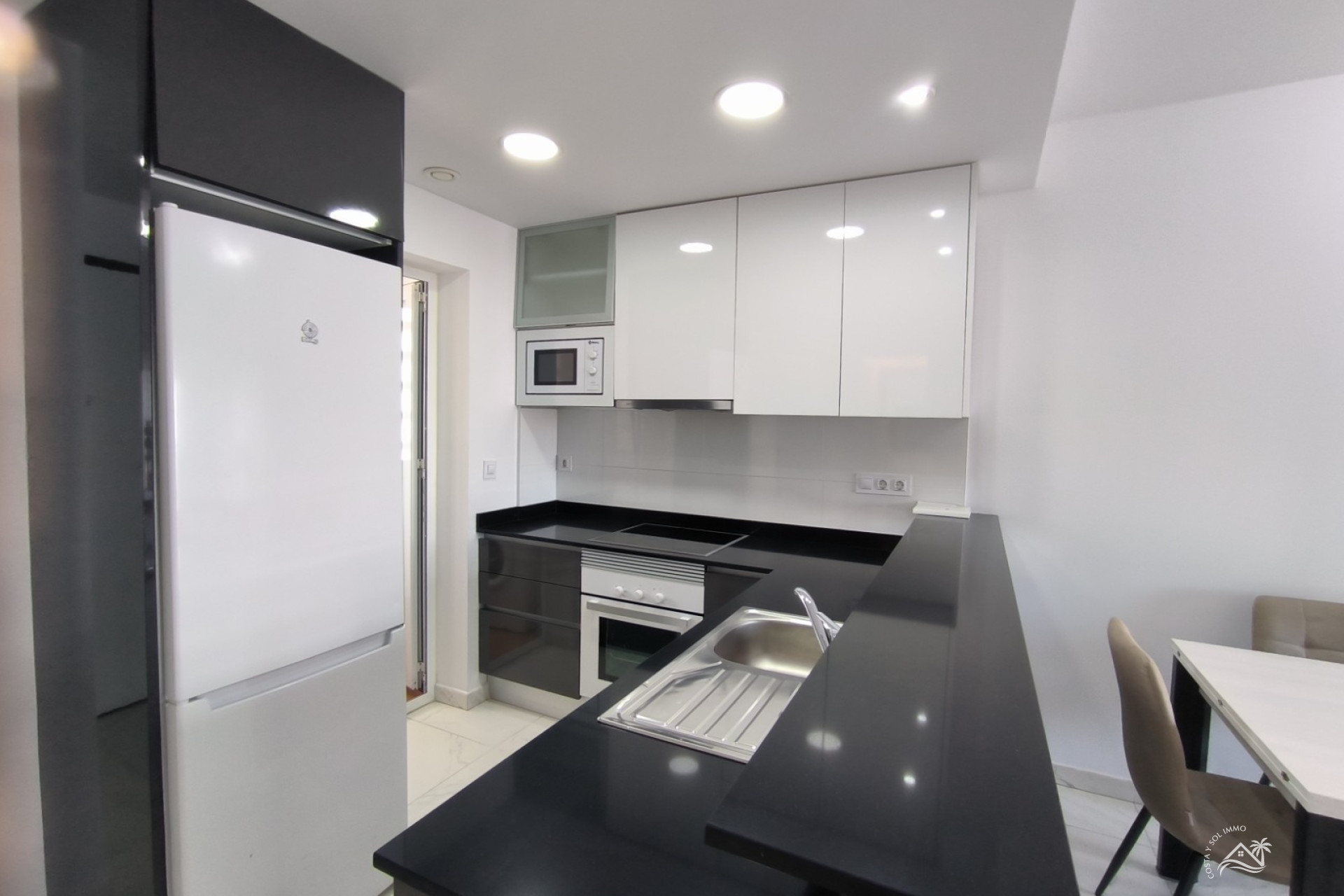 Herverkoop - Appartement / flat -
