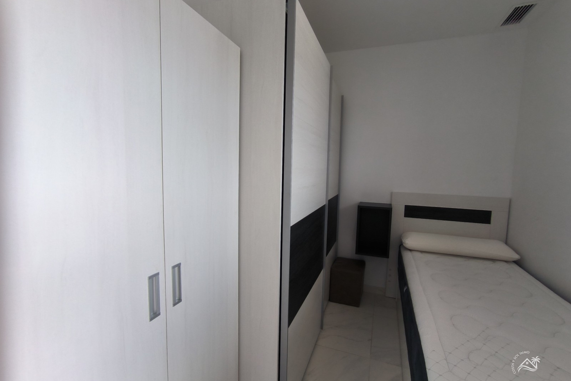 Herverkoop - Appartement / flat -
