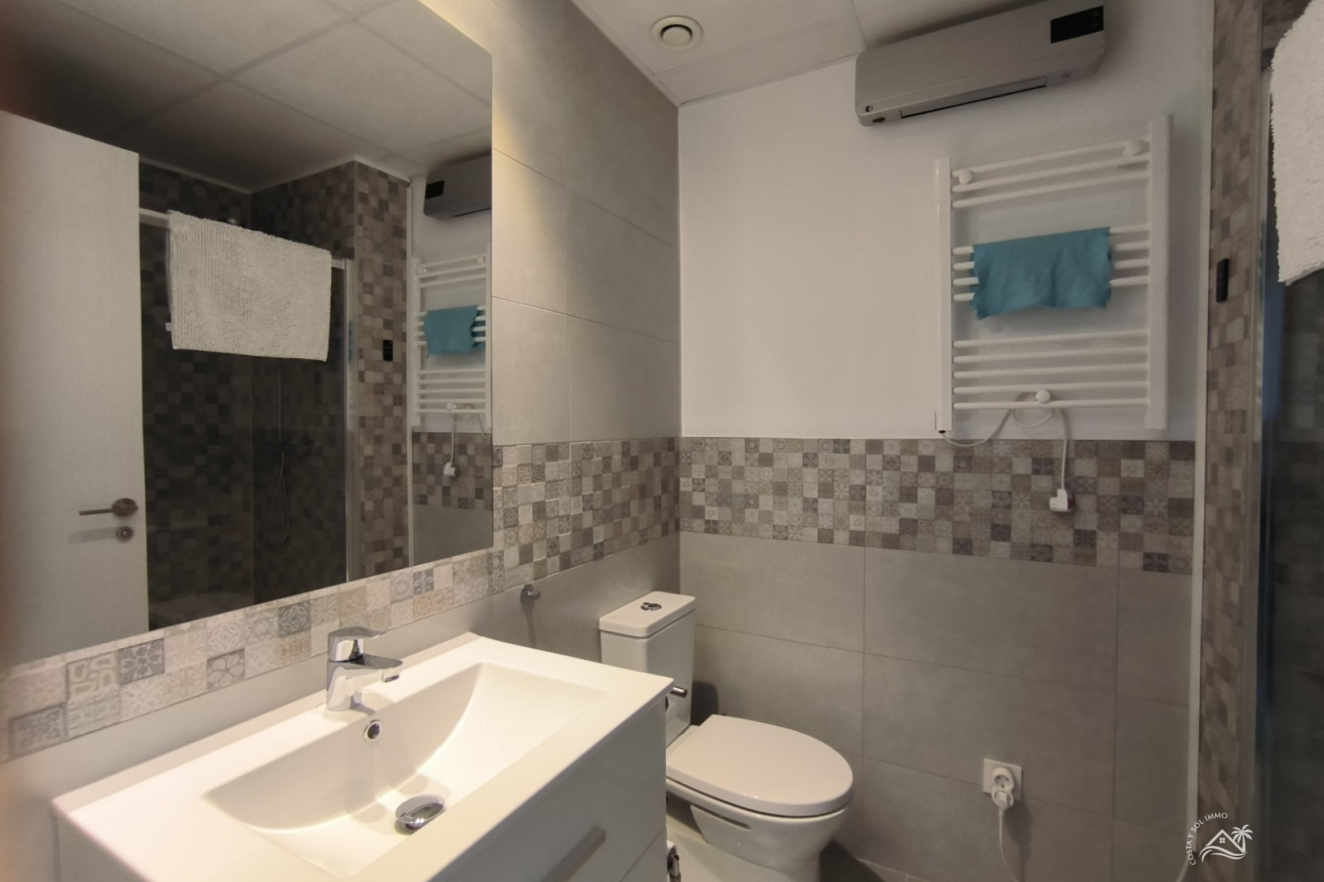 Herverkoop - Appartement / flat -

