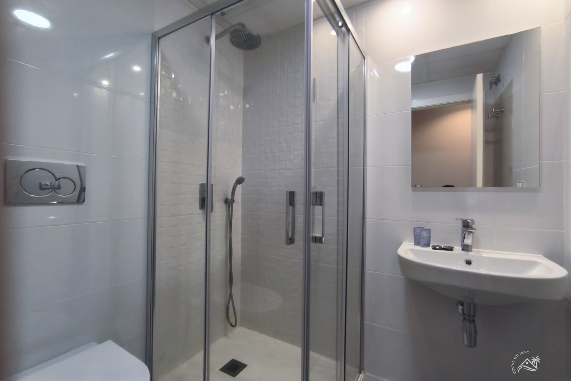 Herverkoop - Appartement / flat -
