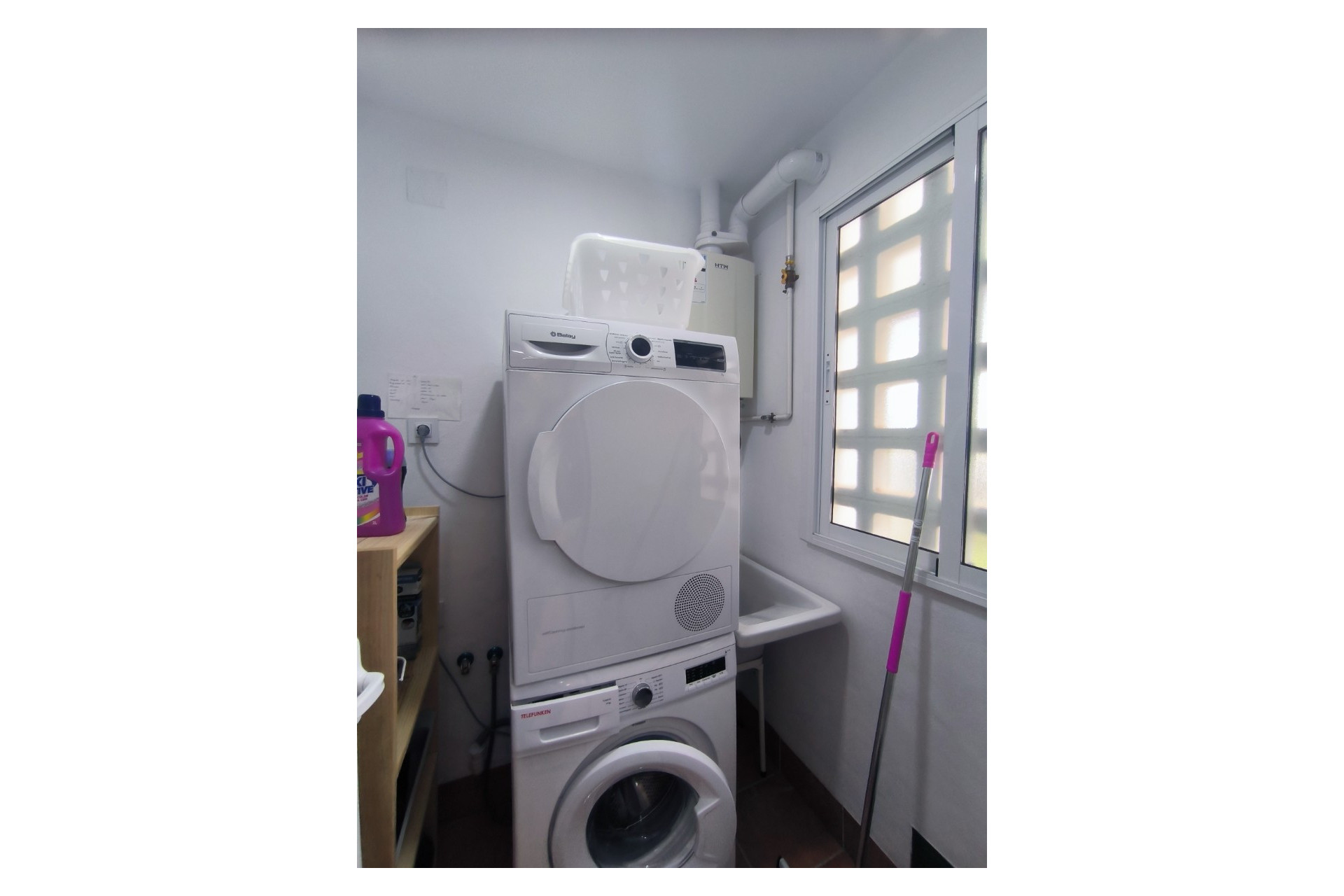 Herverkoop - Appartement / flat -
