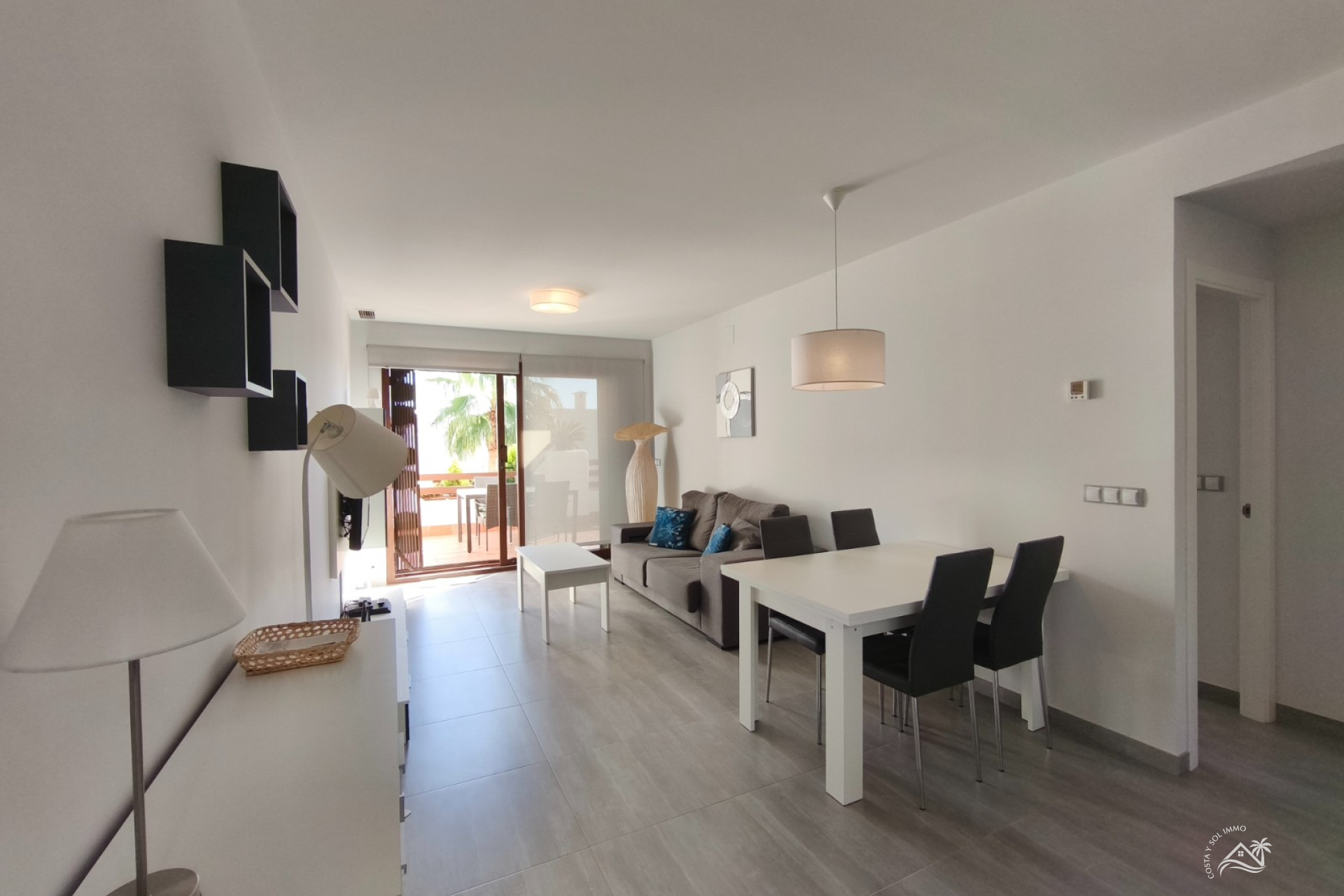 Herverkoop - Appartement / flat -

