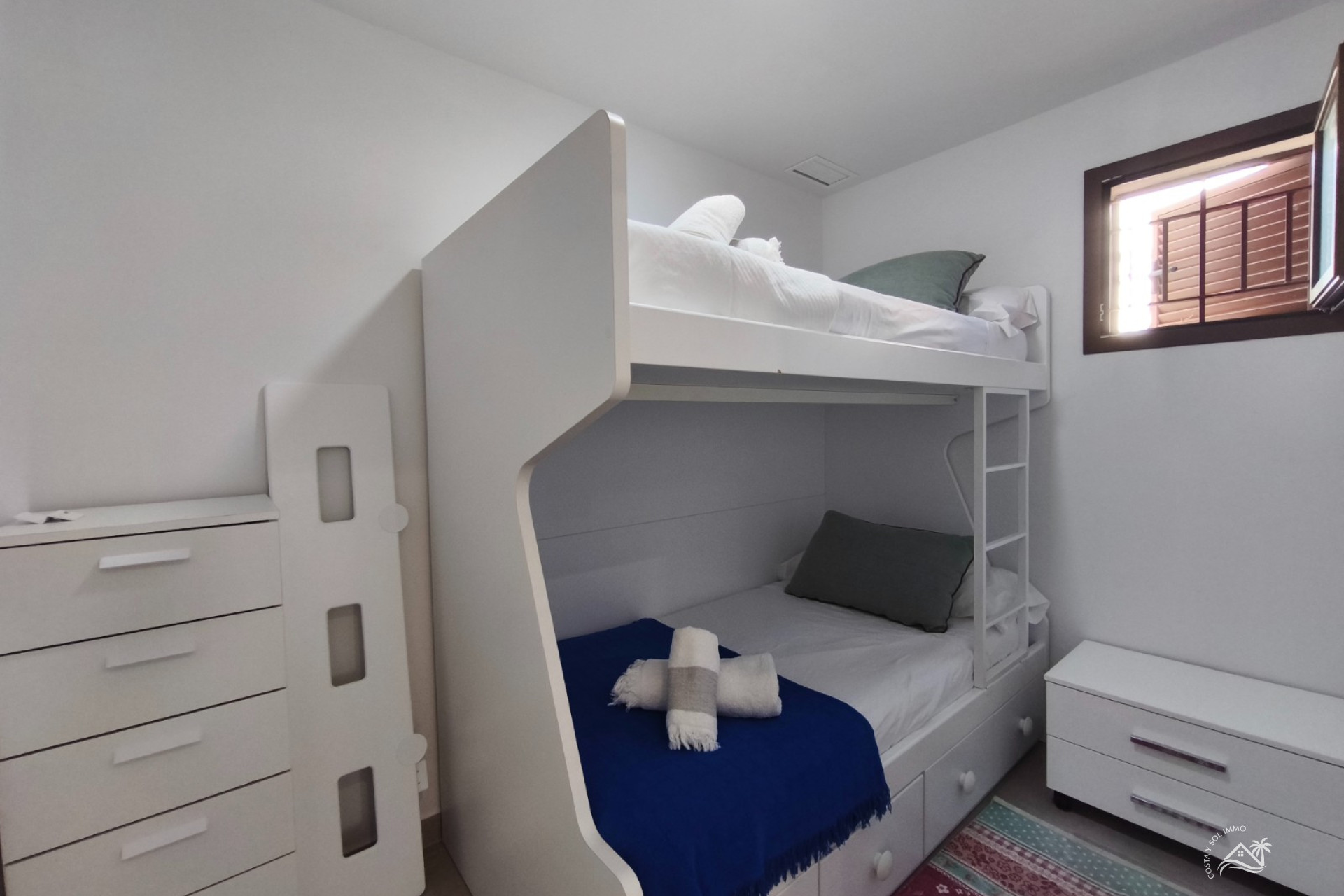 Herverkoop - Appartement / flat -
