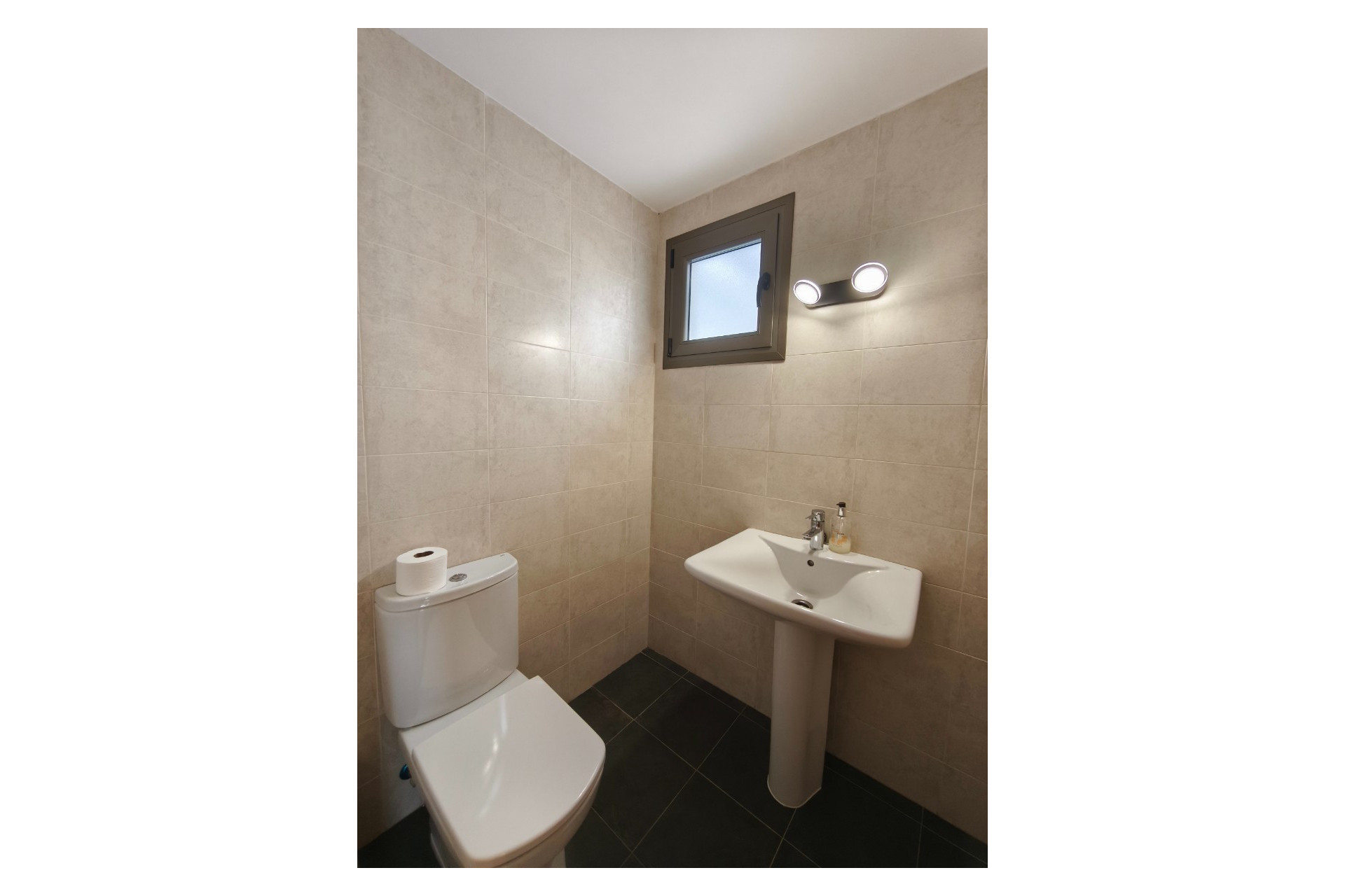 Herverkoop - Appartement / flat -
