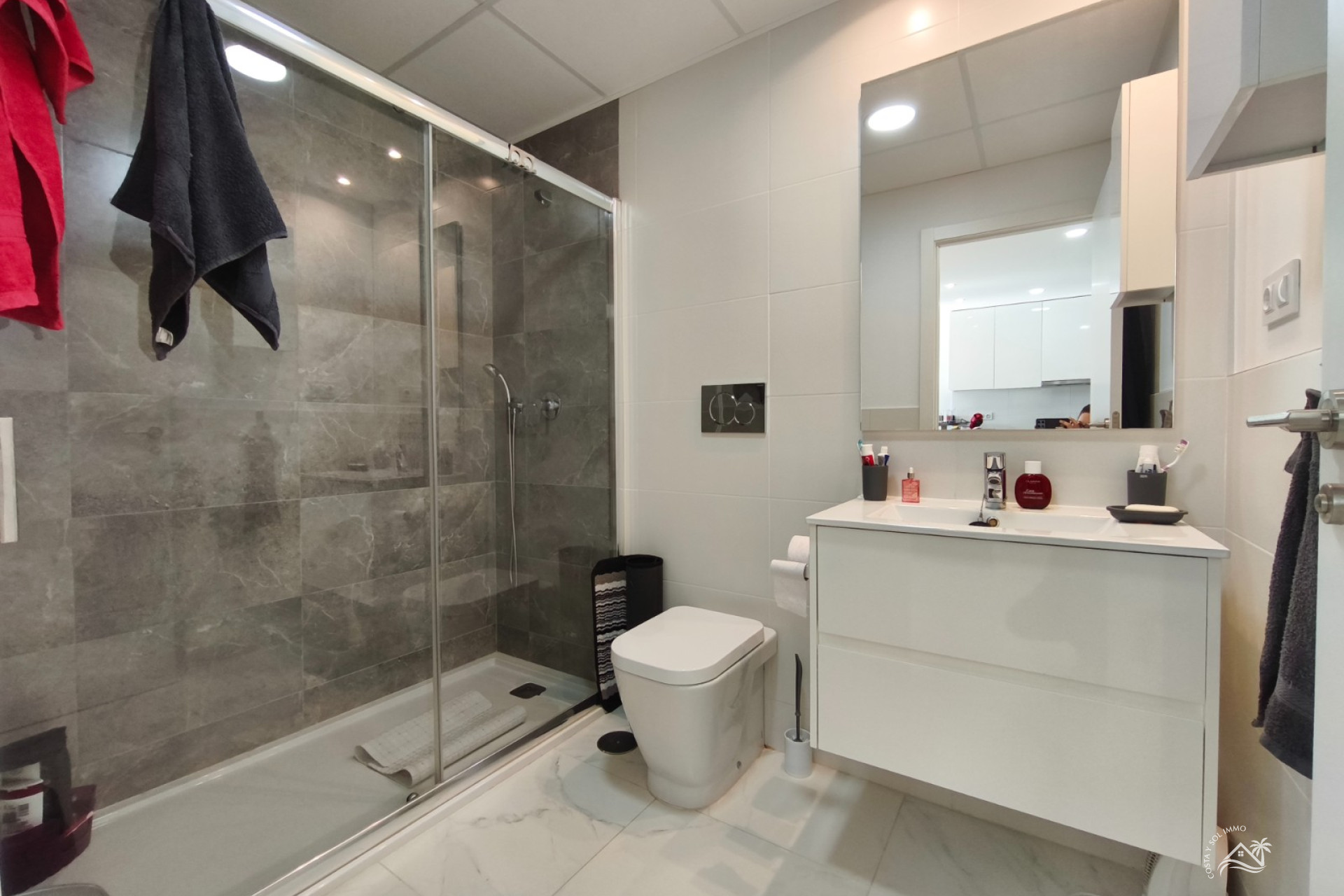 Herverkoop - Appartement / flat -
