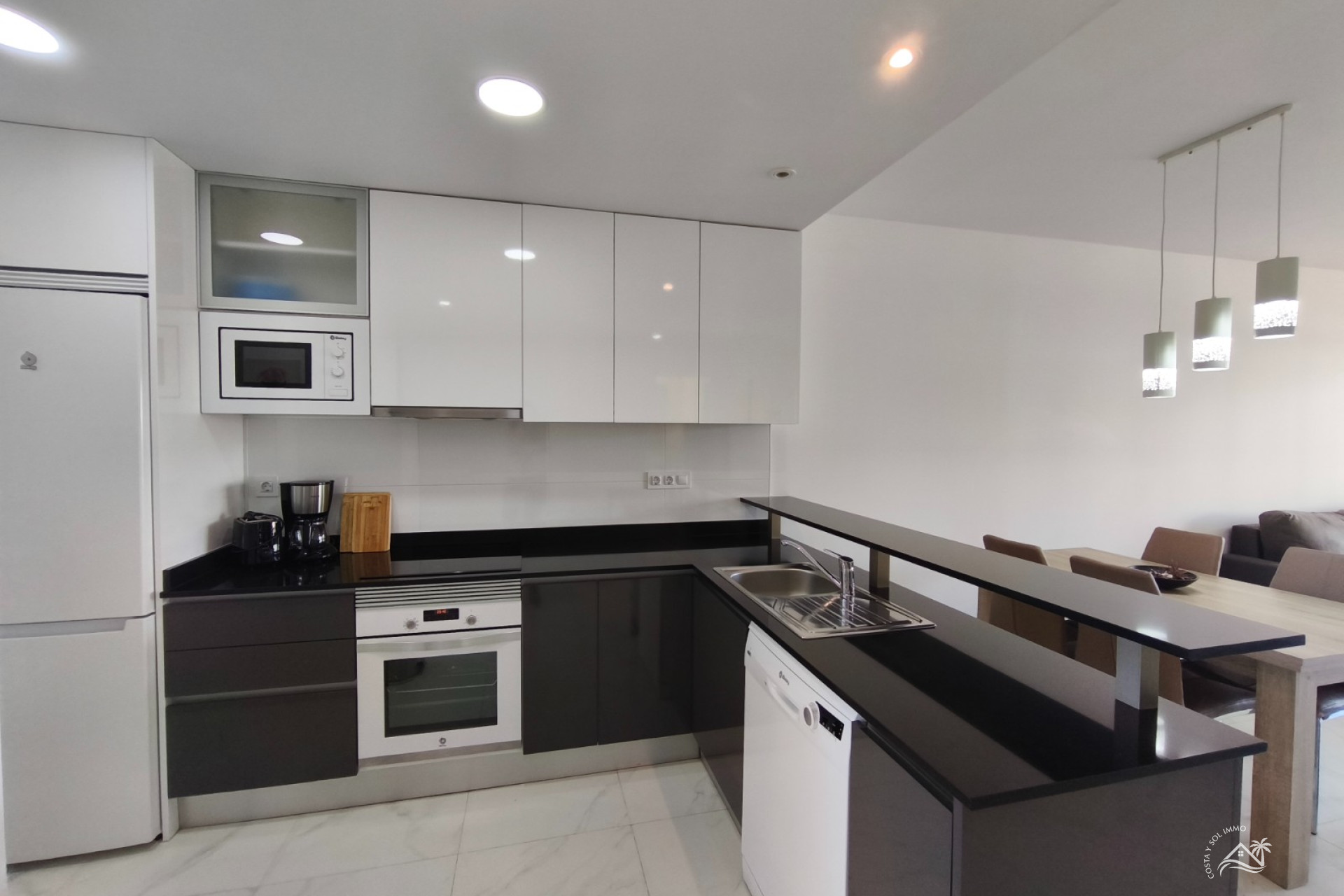 Herverkoop - Appartement / flat -
