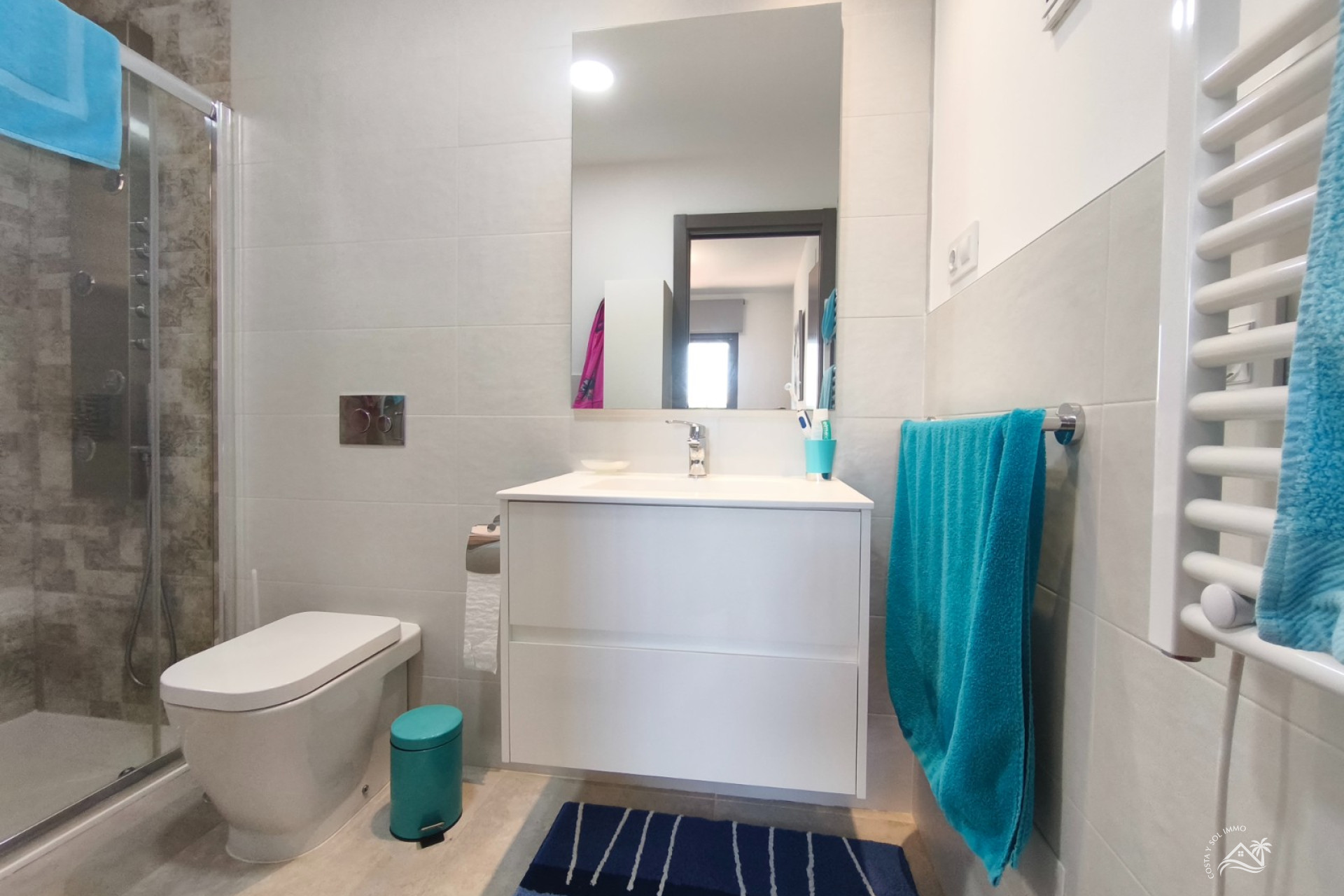 Herverkoop - Appartement / flat -
