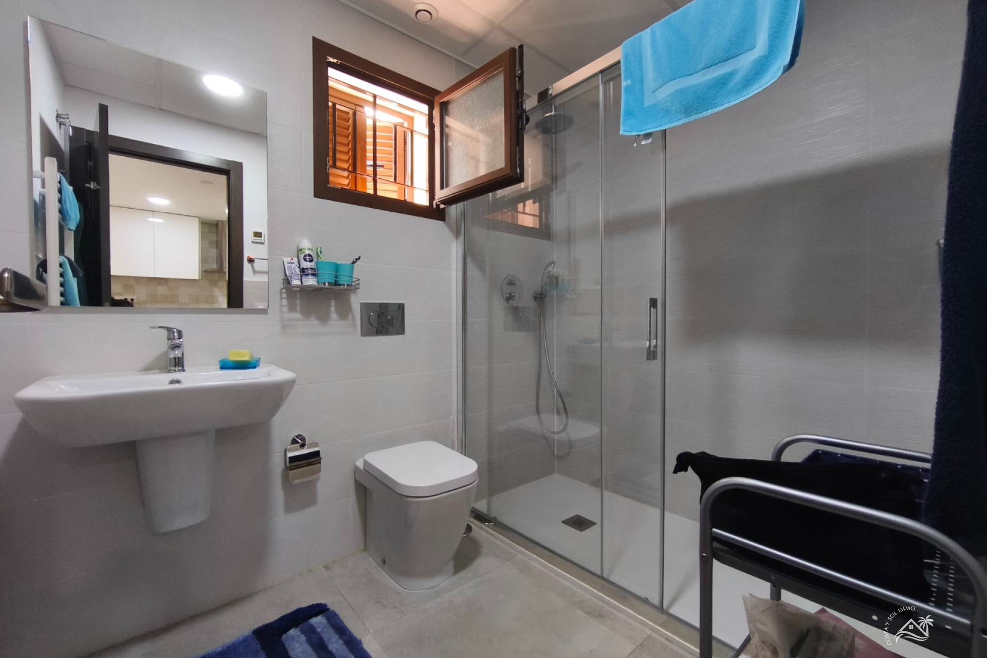 Herverkoop - Appartement / flat -
