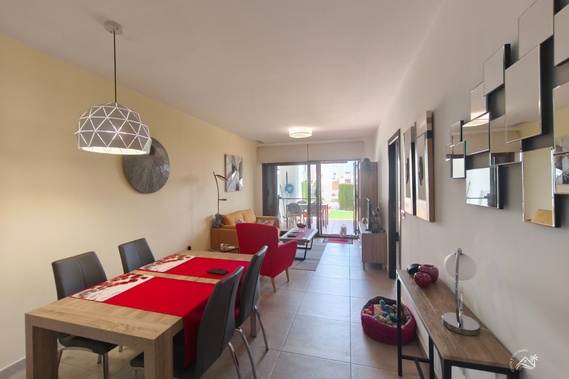 Herverkoop - Appartement / flat -
