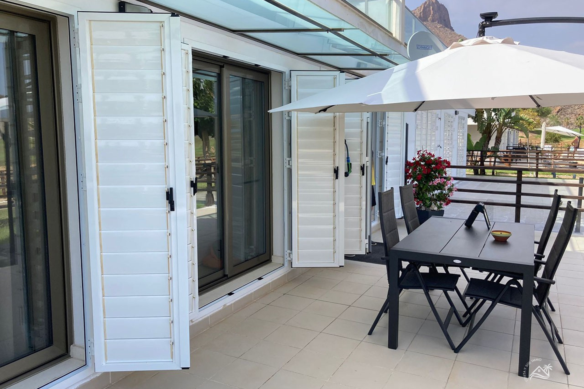 Herverkoop - Appartement / flat -
