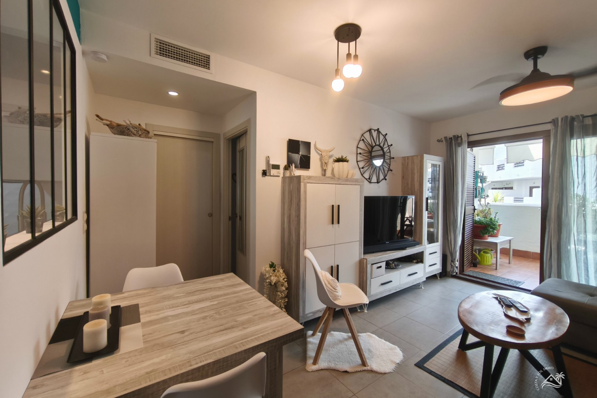 Herverkoop - Appartement / flat -
