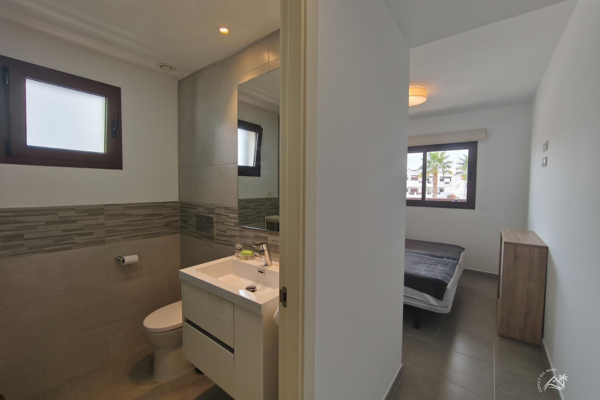 Herverkoop - Appartement / flat -
