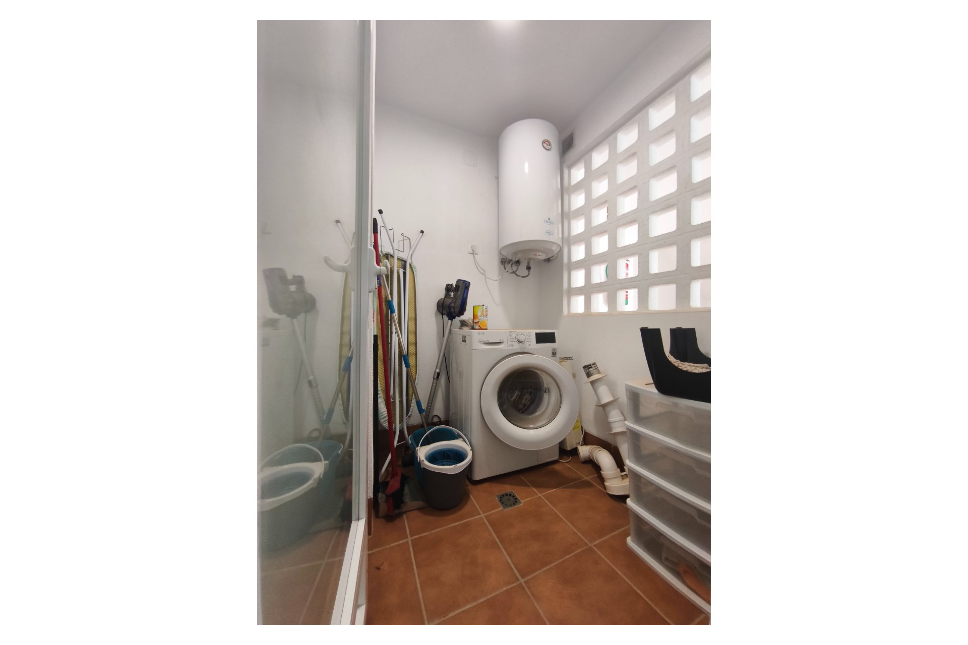Herverkoop - Appartement / flat -
