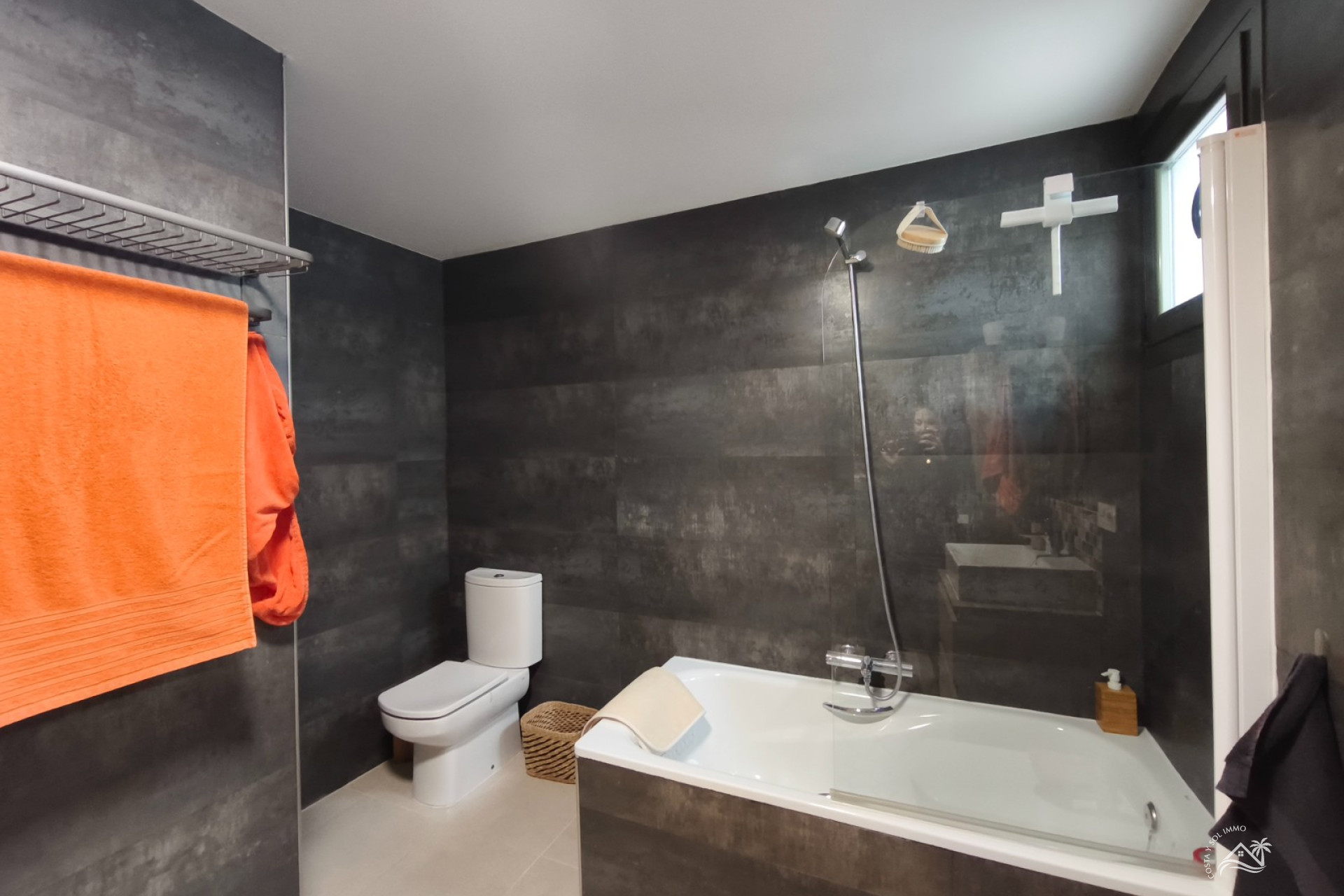 Herverkoop - Appartement / flat -
