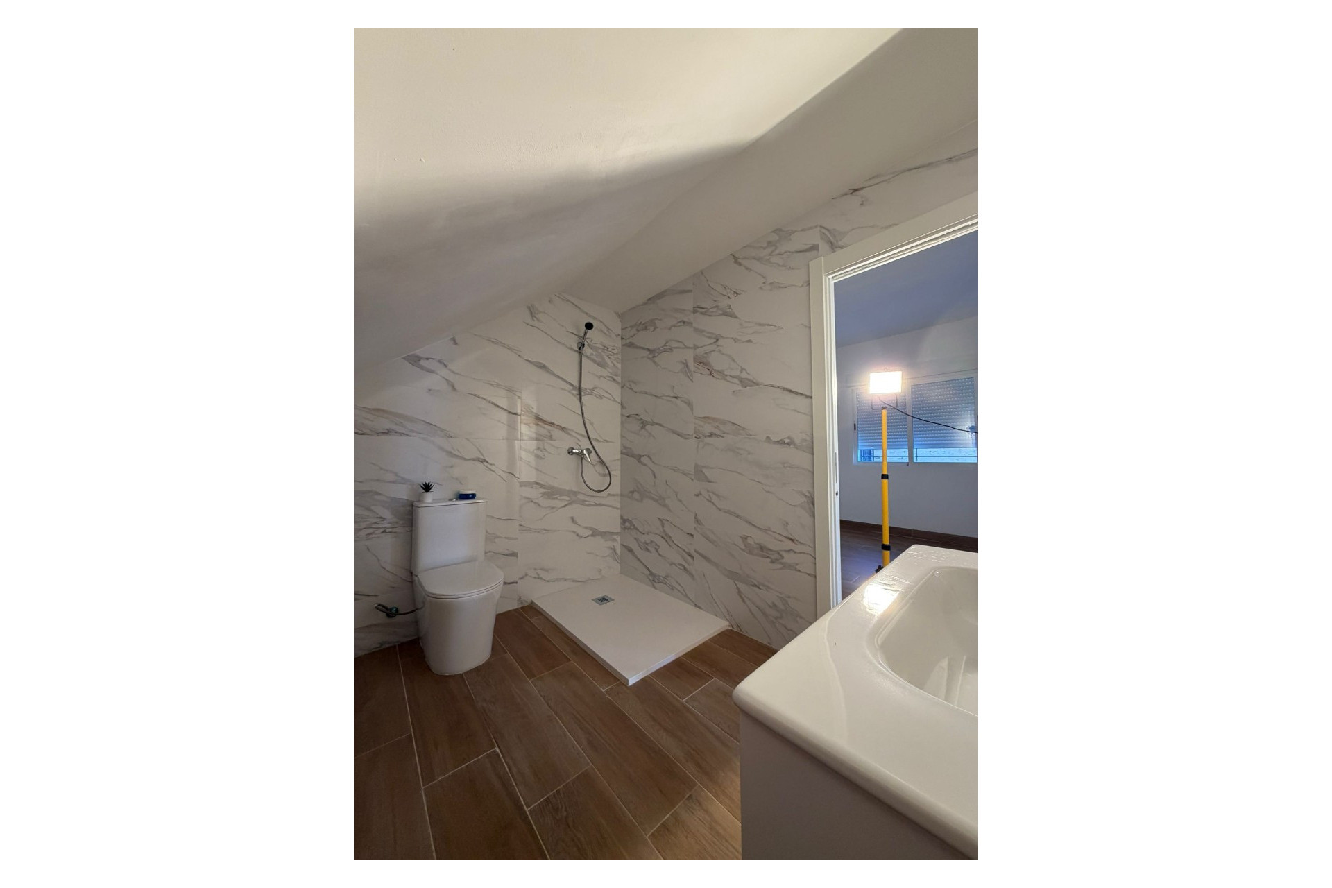 Herverkoop - Appartement / flat -
