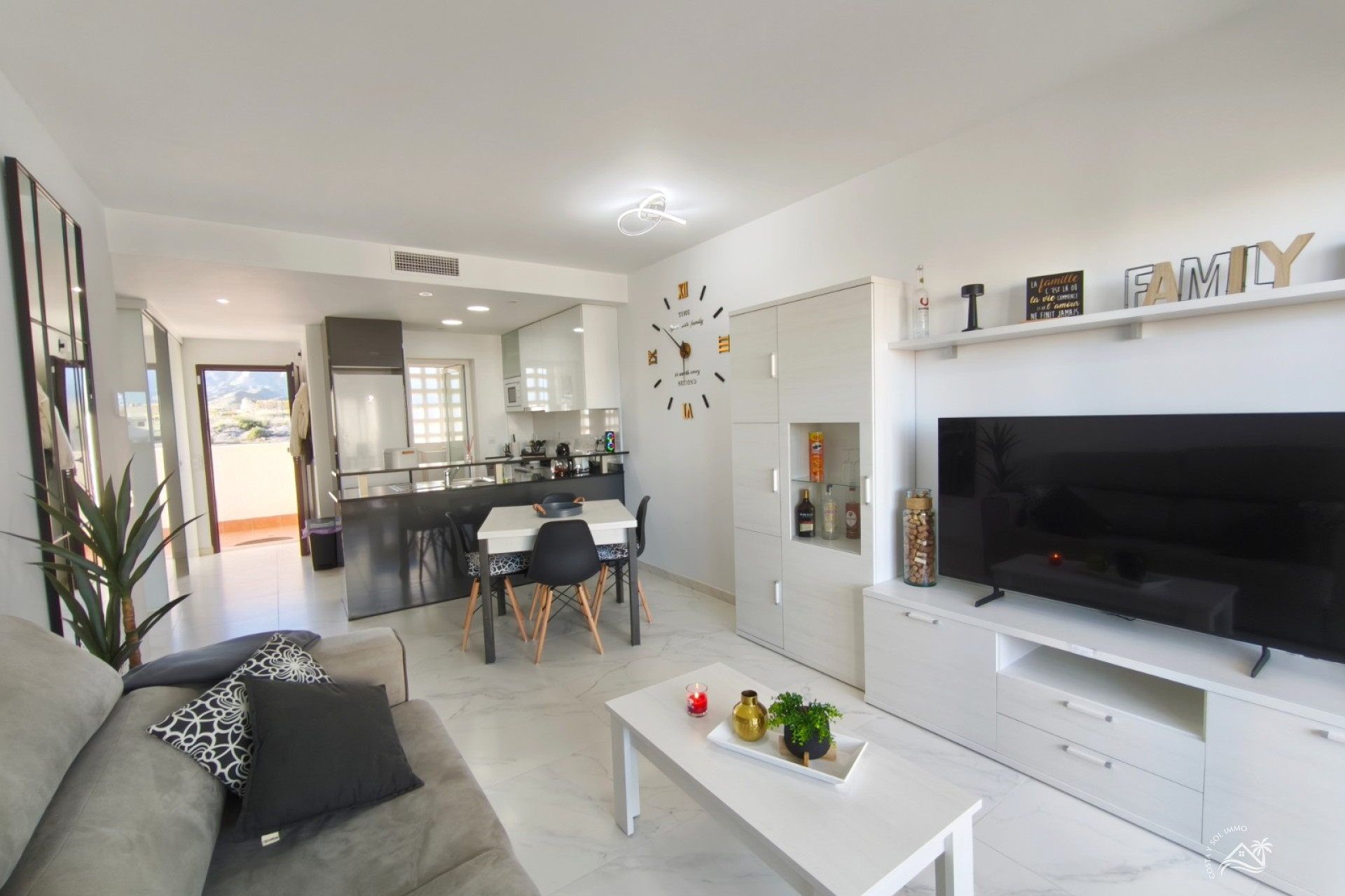 Herverkoop - Appartement / flat -
