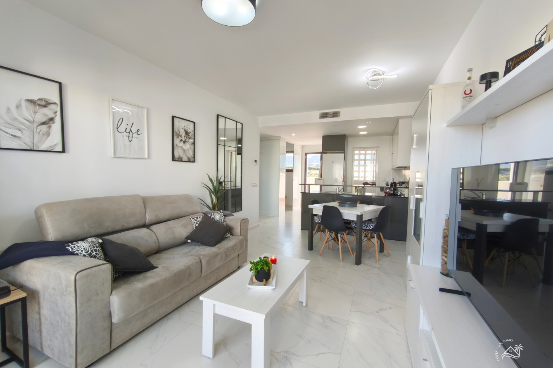 Herverkoop - Appartement / flat -
