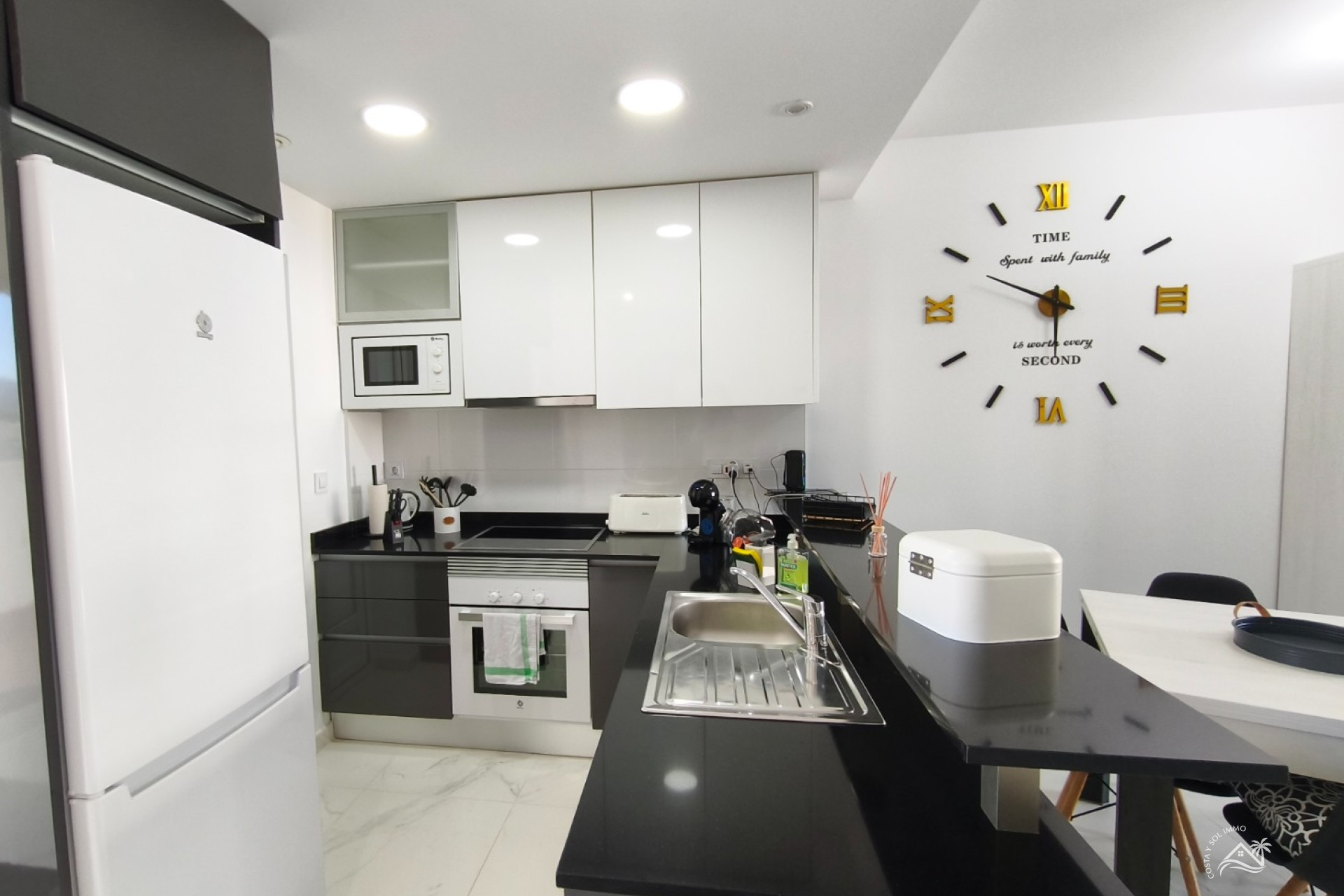 Herverkoop - Appartement / flat -
