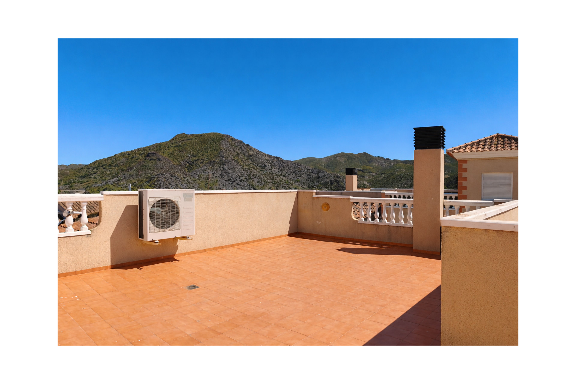 Herverkoop - Appartement / flat -
