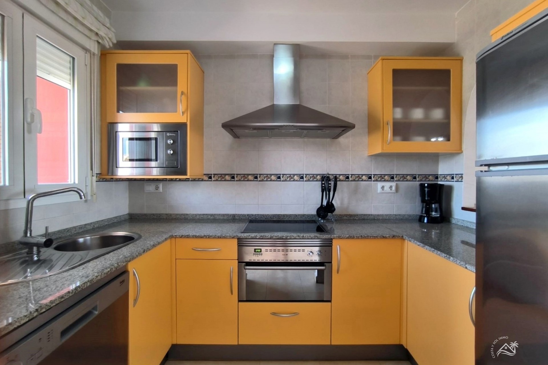 Herverkoop - Appartement / flat -
