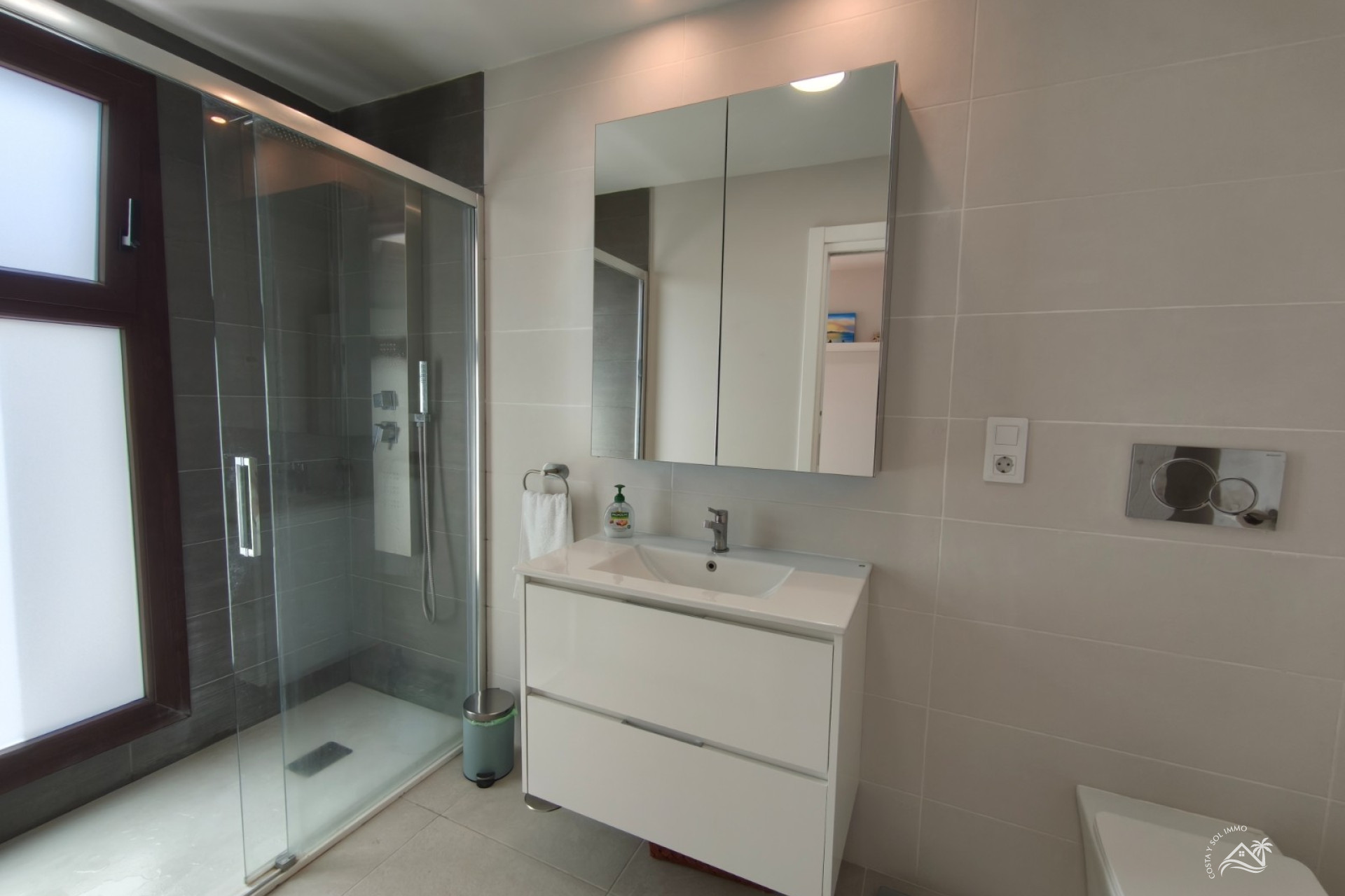 Herverkoop - Penthouse -
