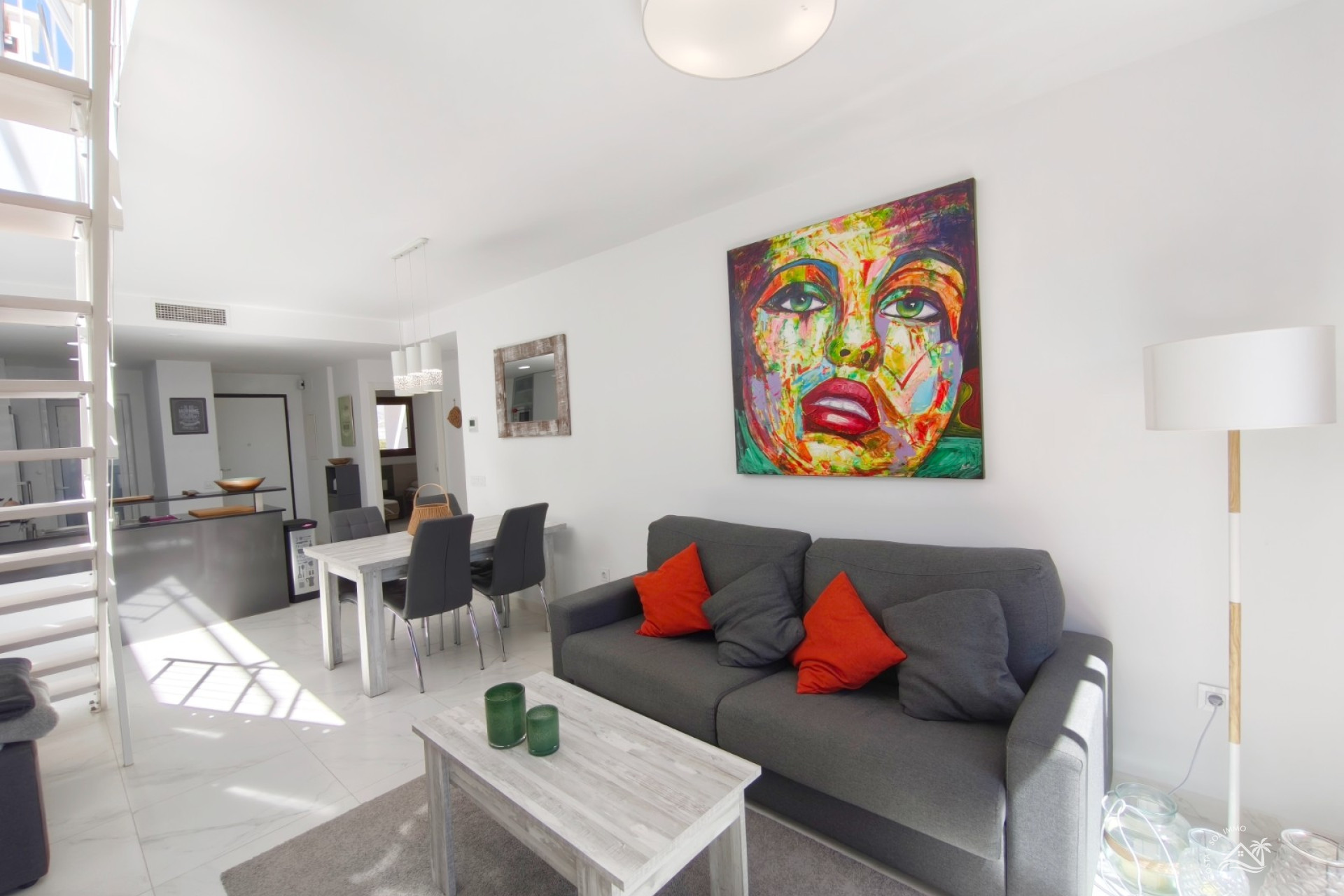 Herverkoop - Penthouse -
