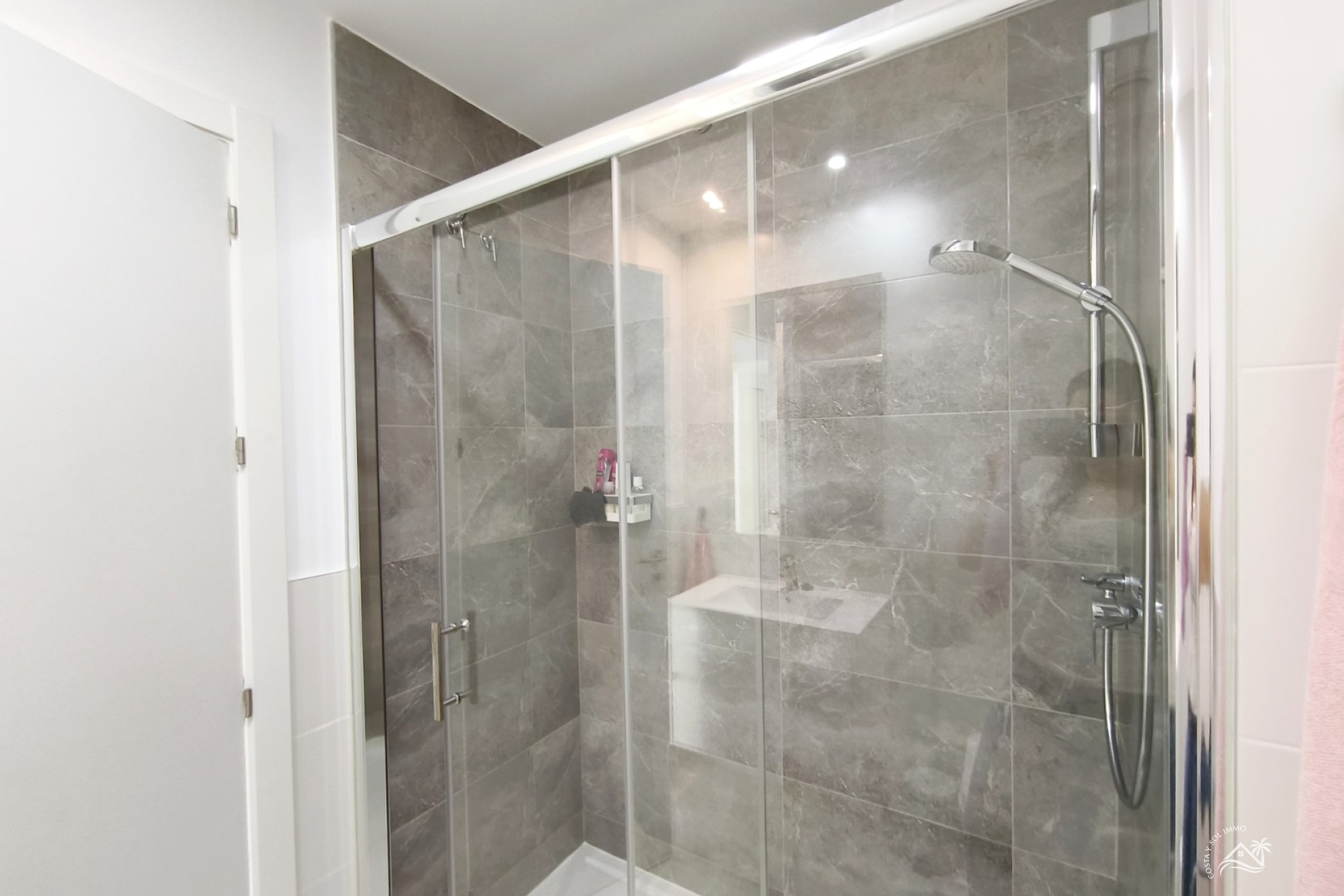 Herverkoop - Penthouse -
