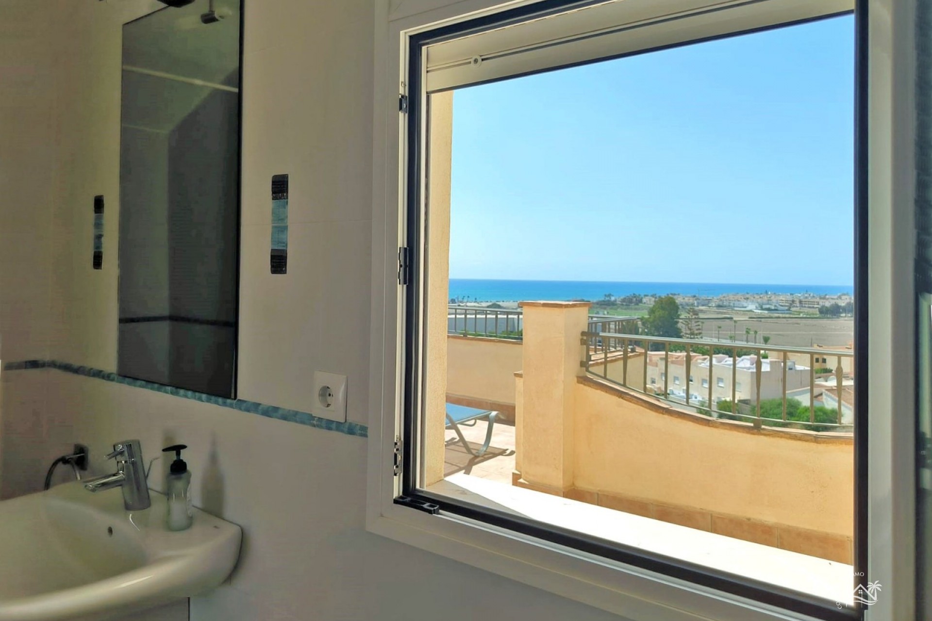 Herverkoop - Penthouse -
