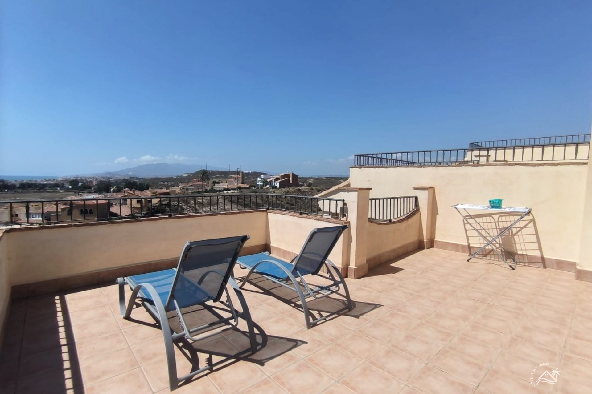 Herverkoop - Penthouse -
