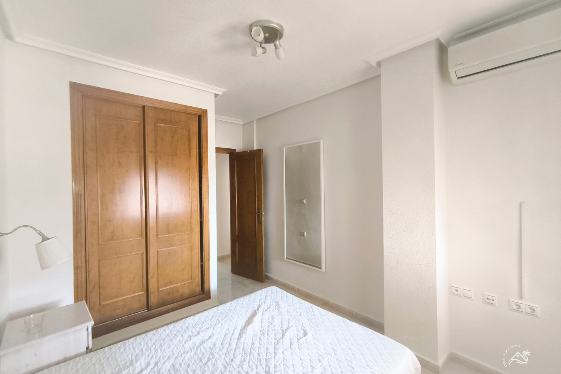 Resale - Bungalow -
Orihuela Costa - Los Altos