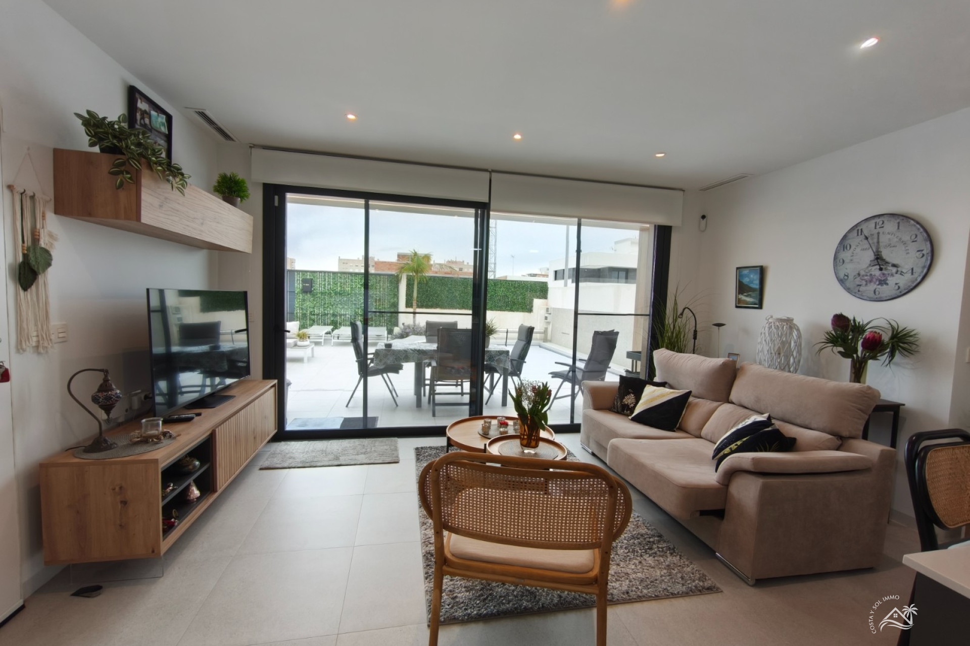 Resale - Villa -
Águilas