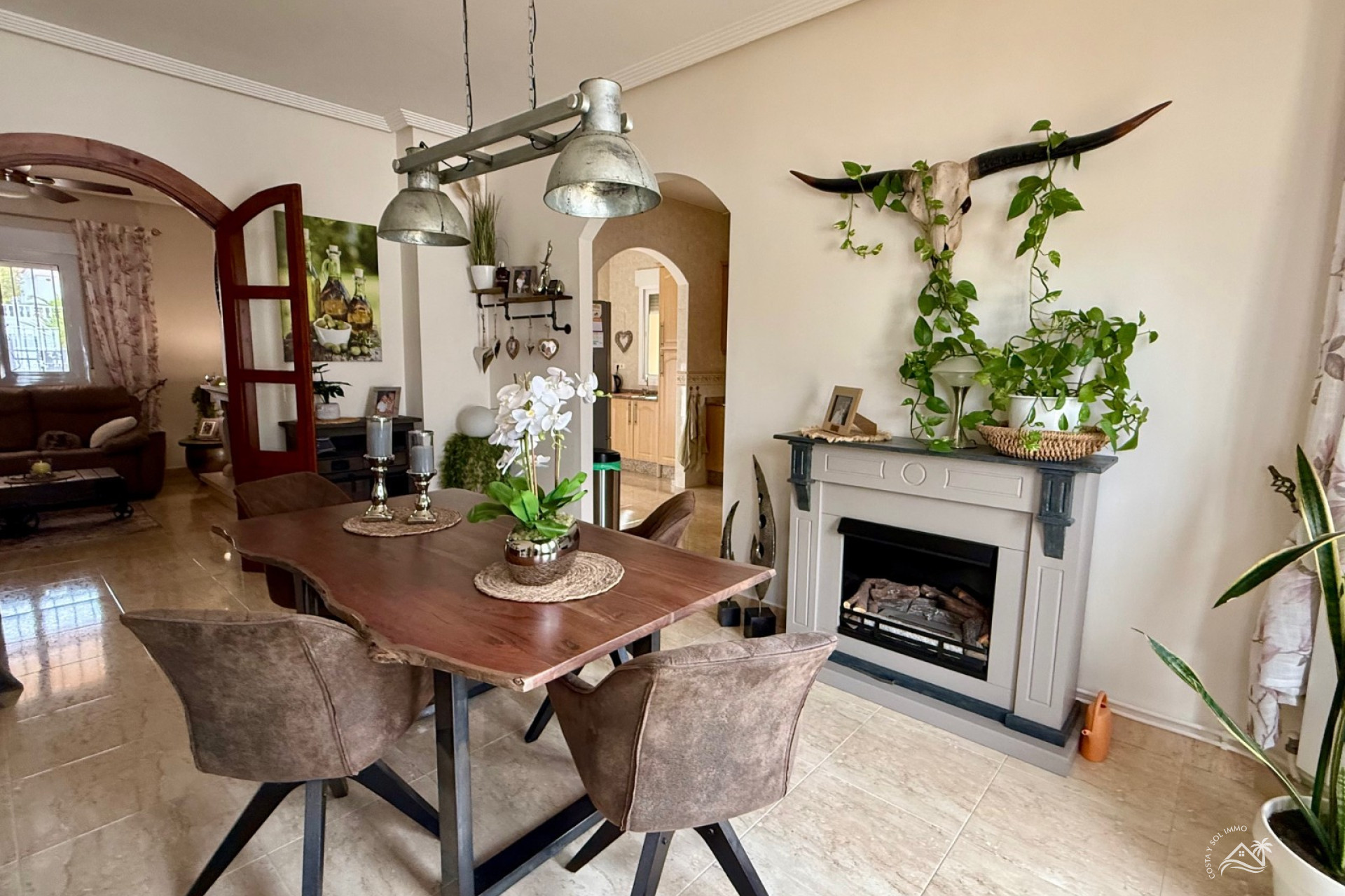 Resale - Villa -
Arboleas