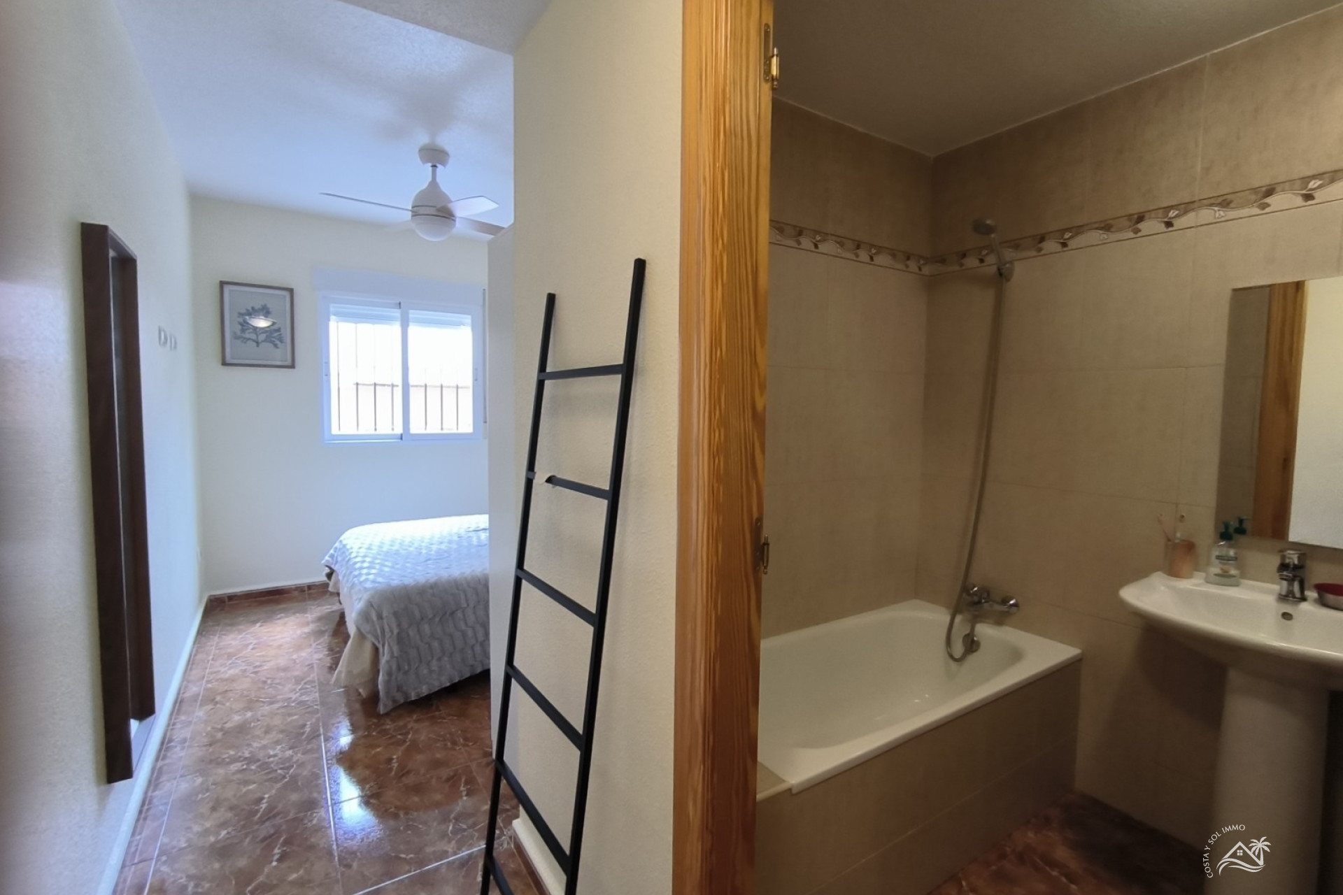 Revente - Appartement -
Águilas