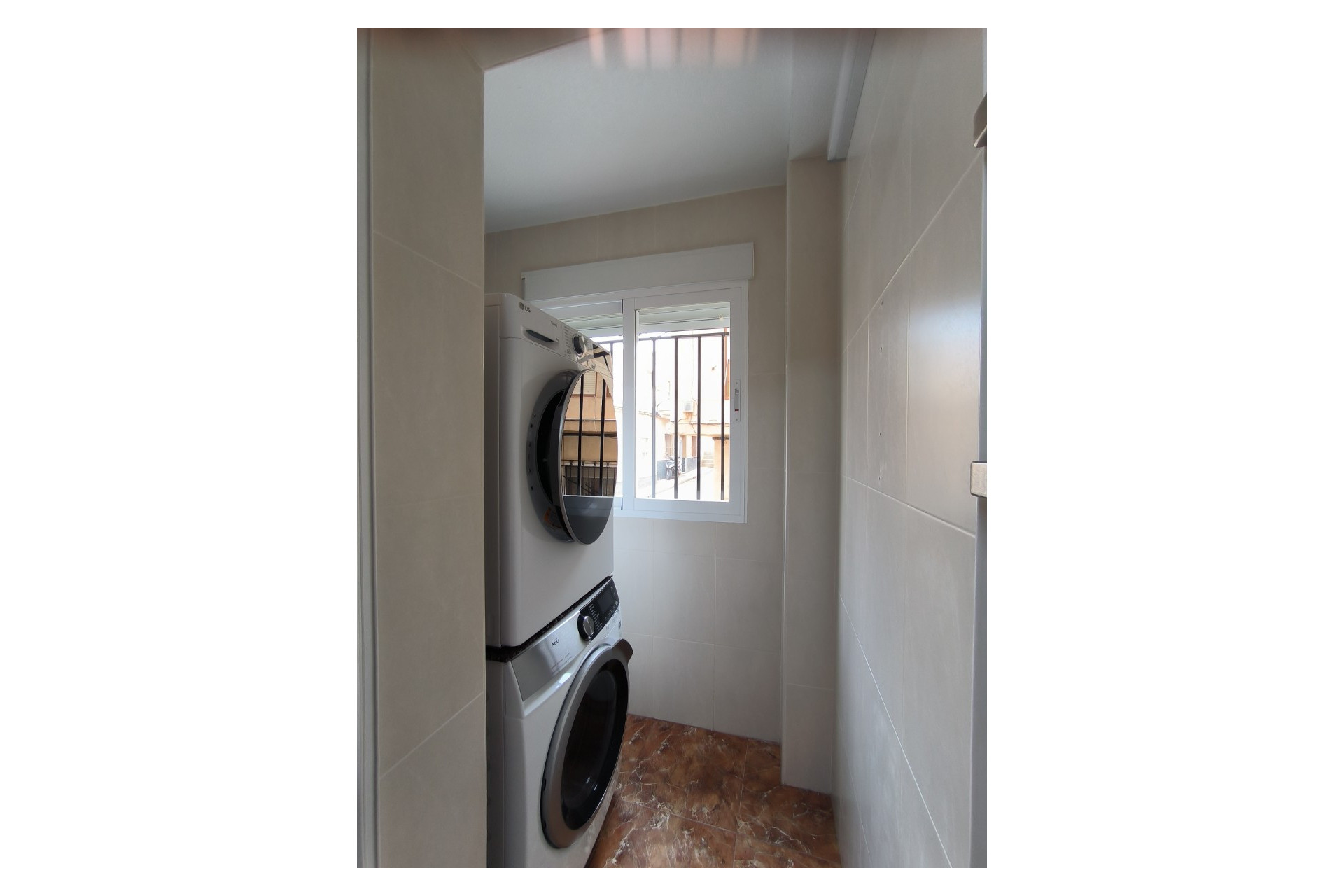 Revente - Appartement -
Águilas