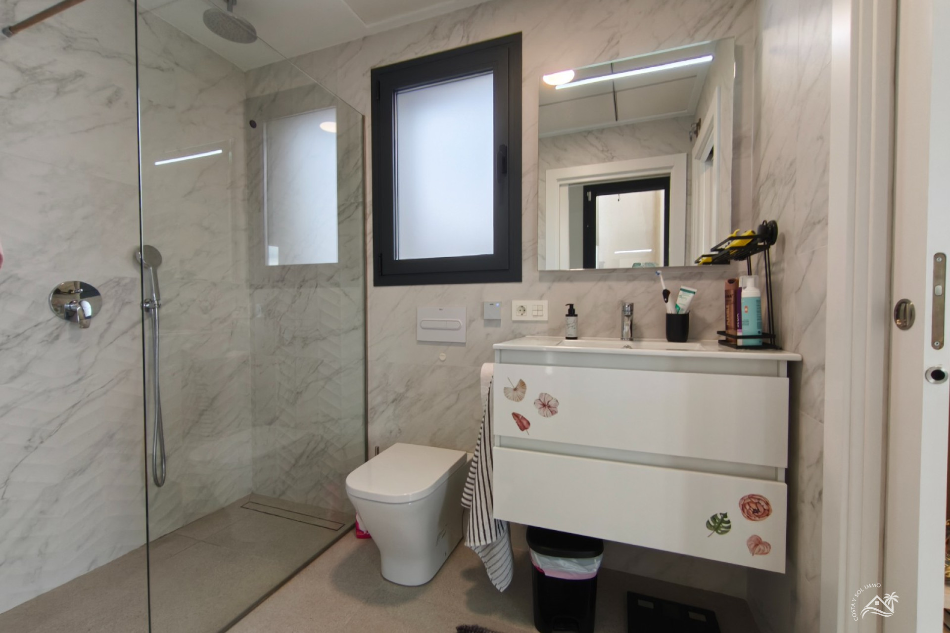 Revente - Villa/Chalet -
Águilas