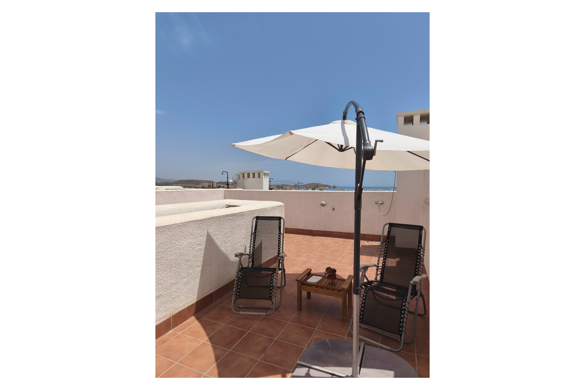 Wiederverkauf - Wohnung -
San Juan de los Terreros