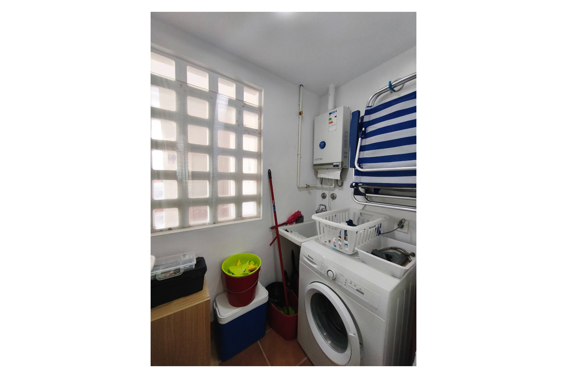 Wiederverkauf - Wohnung -
San Juan de los Terreros