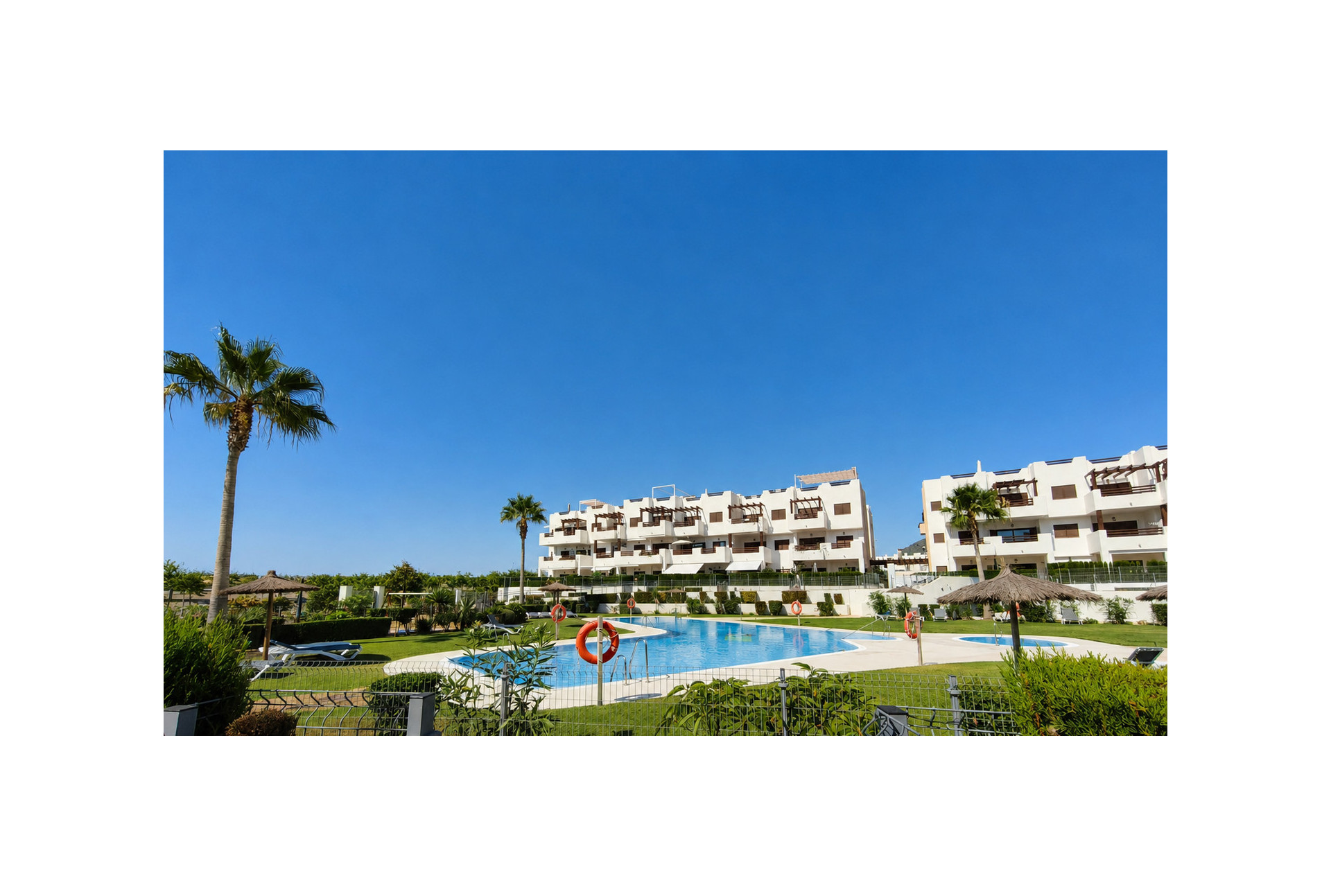 Wiederverkauf - Wohnung -
San Juan de los Terreros