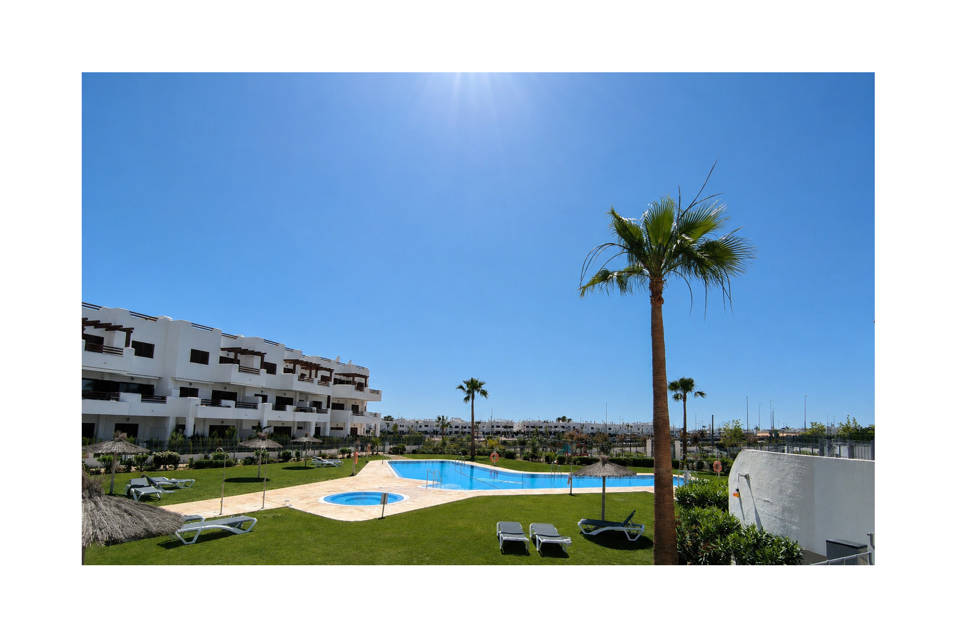 Wiederverkauf - Wohnung -
San Juan de los Terreros
