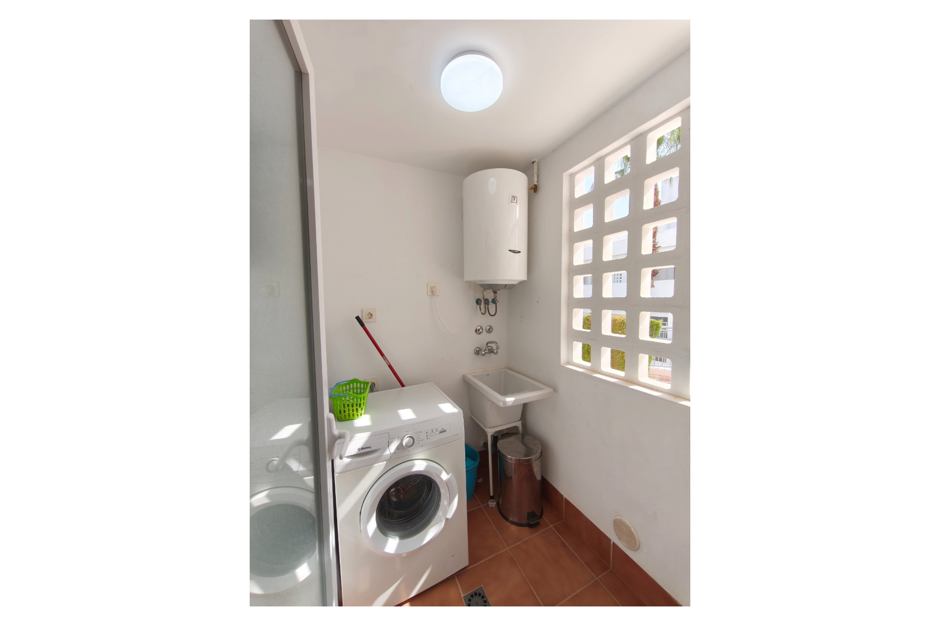Wiederverkauf - Wohnung -
San Juan de los Terreros