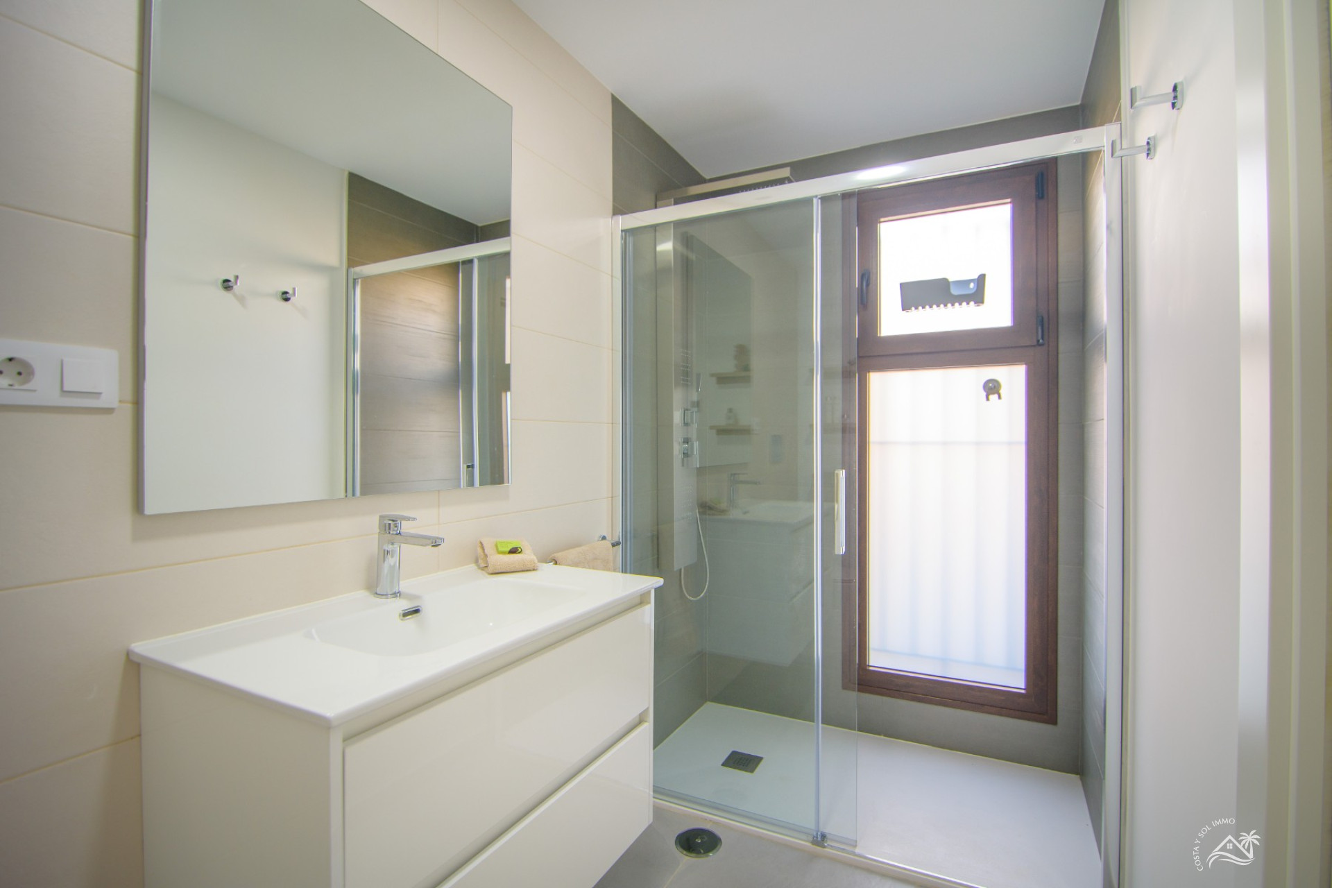 Wiederverkauf - Wohnung -
San Juan de los Terreros