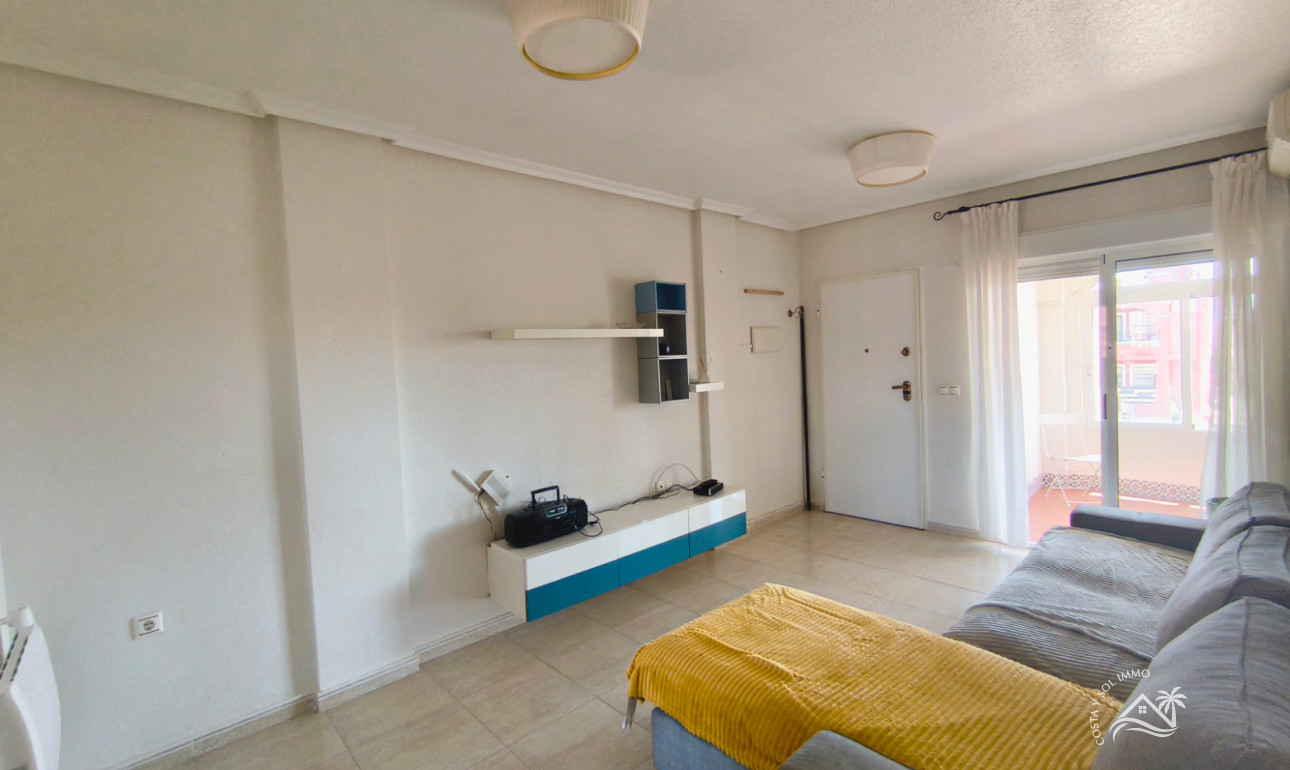 Resale - Bungalow -
Orihuela Costa - Los Altos