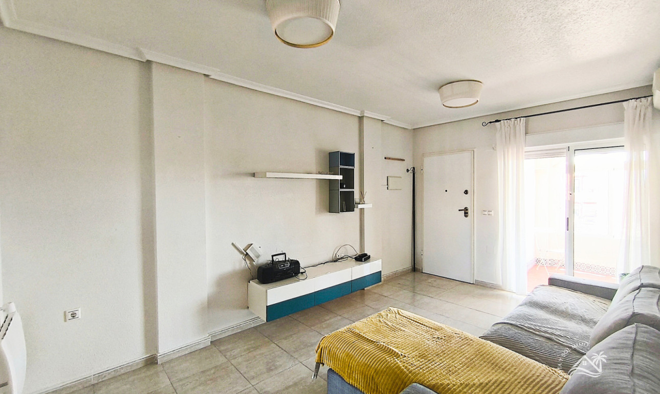 Resale - Bungalow -
Orihuela Costa - Los Altos