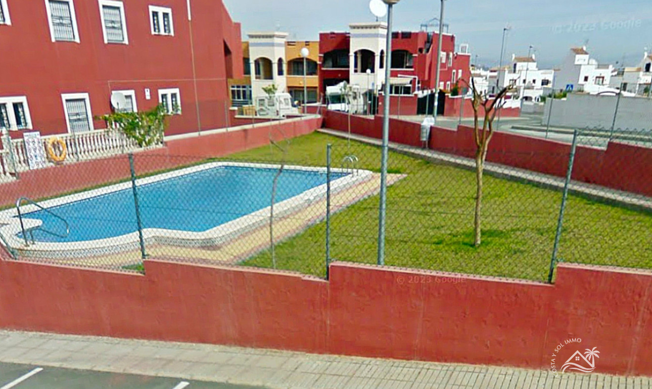 Resale - Bungalow -
Orihuela Costa - Los Altos