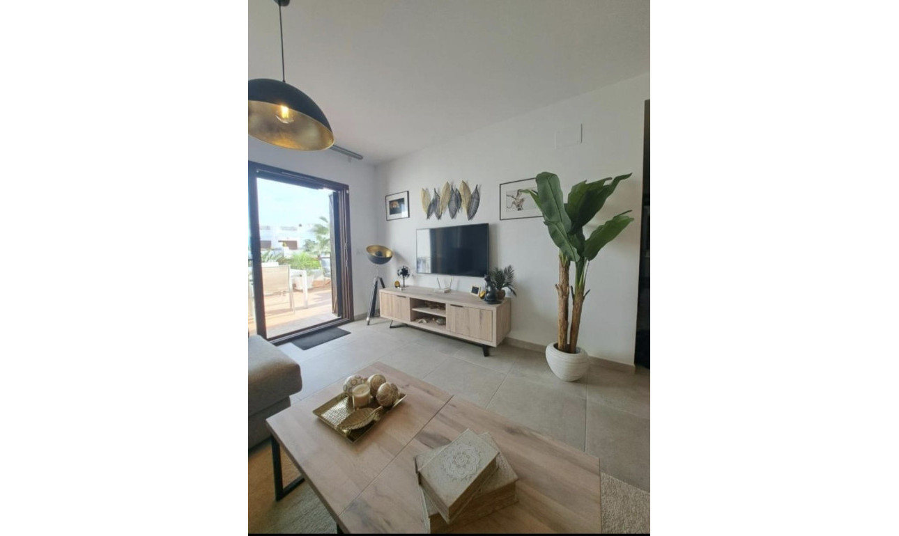 Reventa - Apartamento -
San Juan de los Terreros