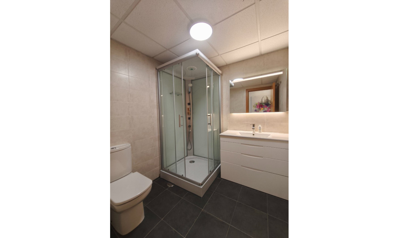 Wiederverkauf - Wohnung -
San Juan de los Terreros